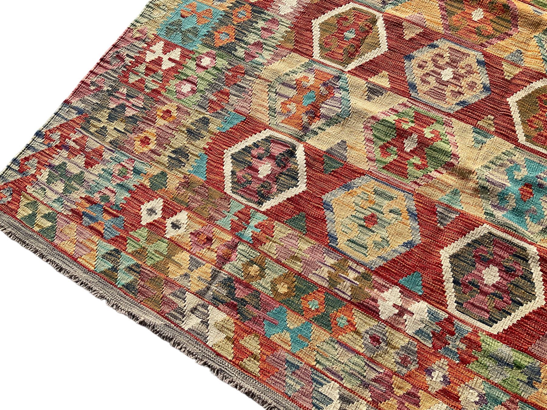 Anatolian Turkish Kilim multi-colour rug - Image 5 of 8