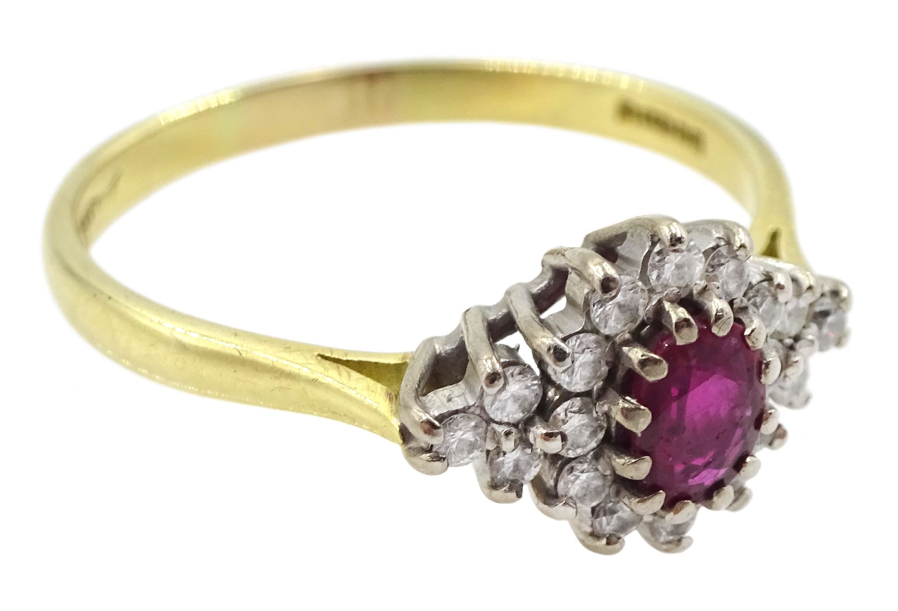 18ct gold oval ruby and round brilliant cut diamond cluster ring - Image 3 of 4