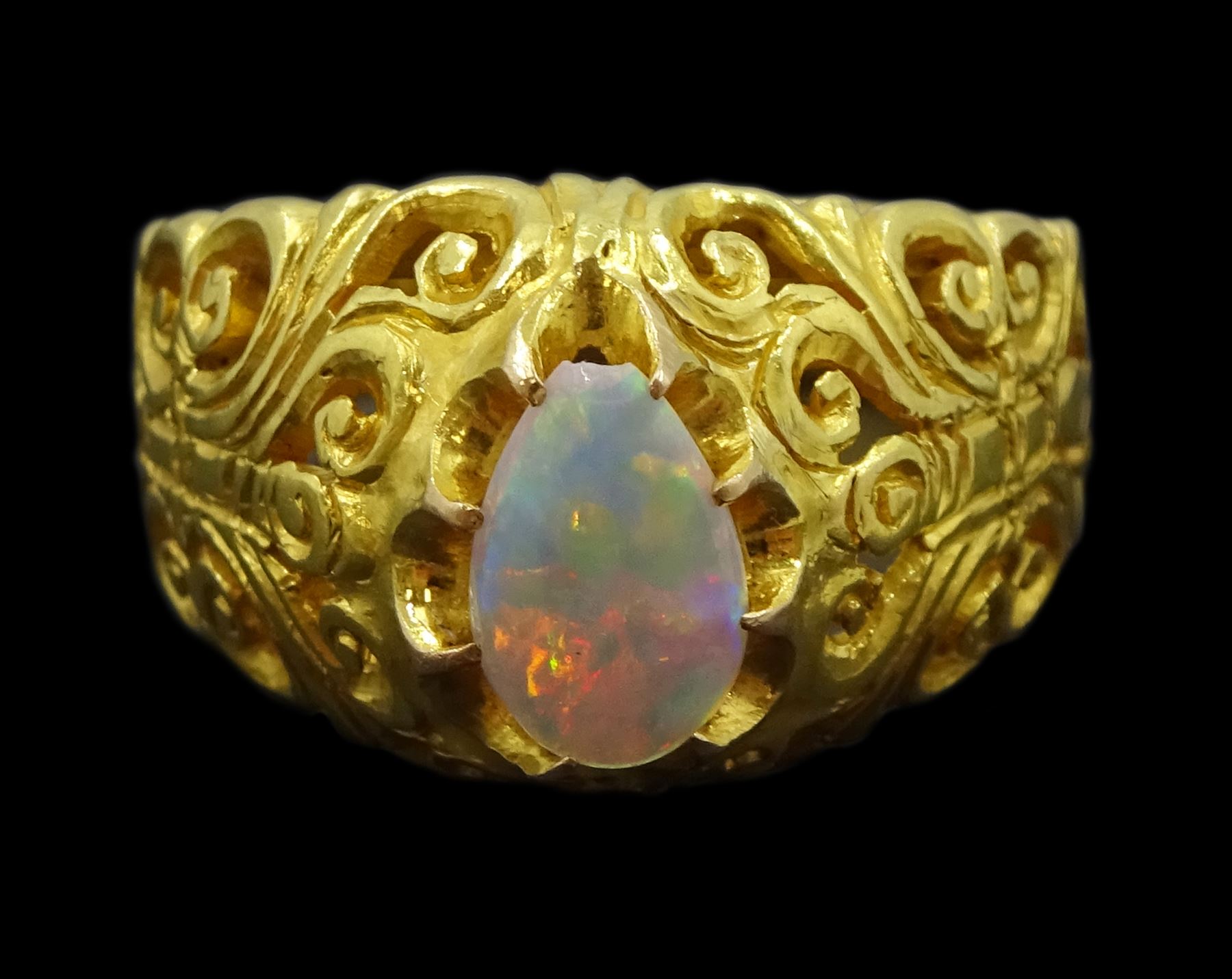 20ct gold single stone pear shaped opal ring