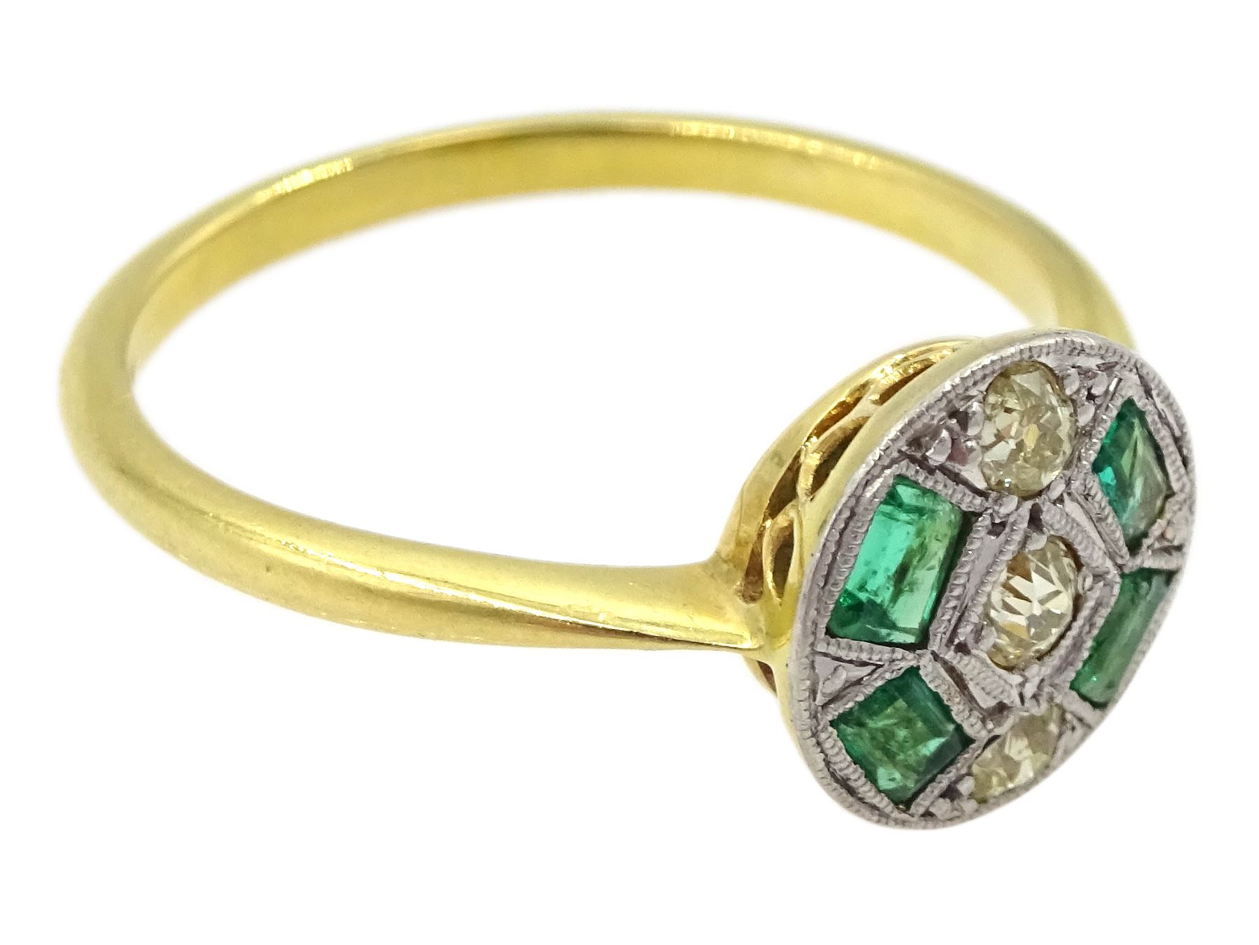 Art Deco old cut diamond and calibre cut emerald target ring - Image 3 of 4