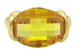18ct gold oval briolette cut citrine ring