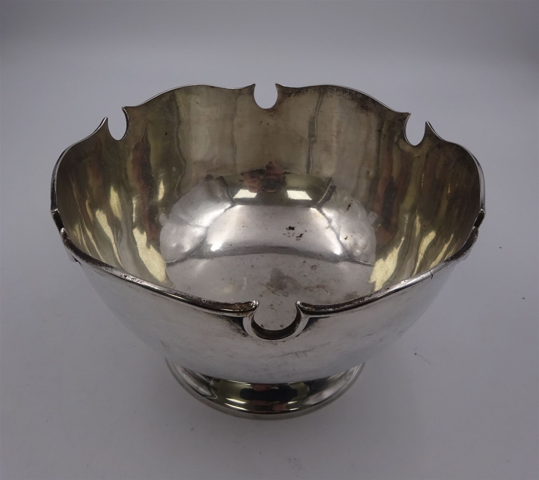 Victorian silver Monteith style rose bowl - Image 2 of 4