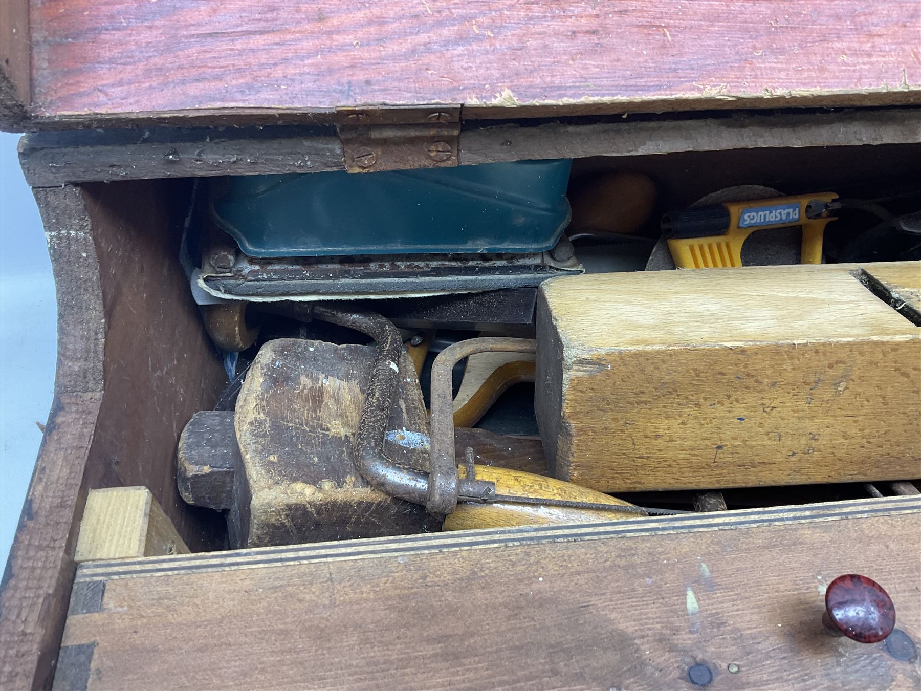 Large wooden tool box and carpenters tools - Image 6 of 12
