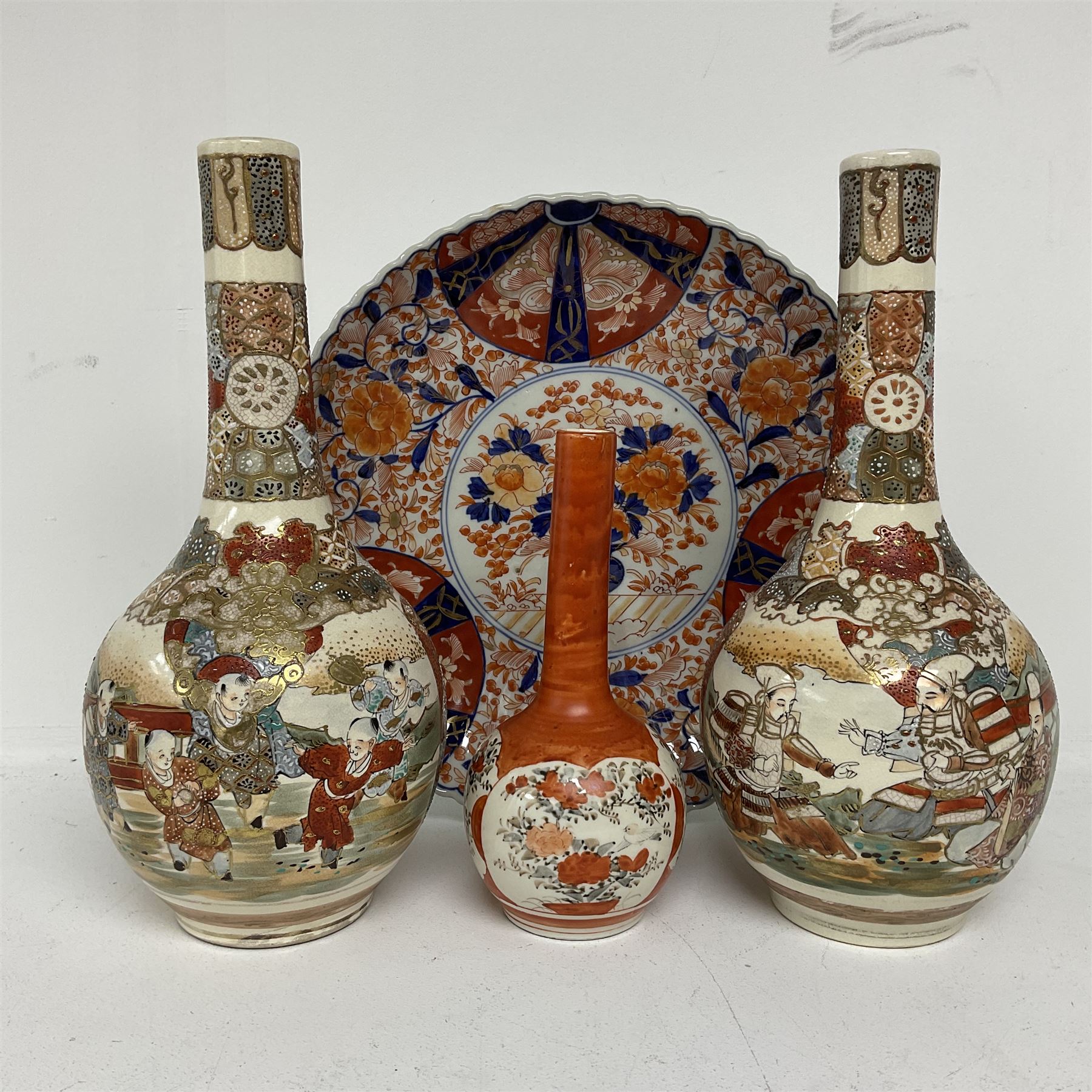 Collection of Japanese ceramics comprising pair of Satsuma vases decorated with panels depicting chi - Image 9 of 9