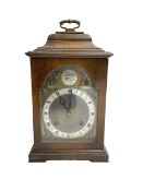 Imperial - English 1950s walnut and mahogany 8-day veneered mantle clock in an18th century-style cas