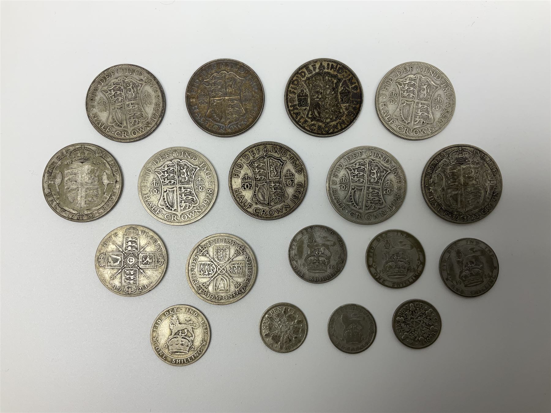 Approximately 175 grams of Great British pre 1947 silver coins - Image 3 of 3