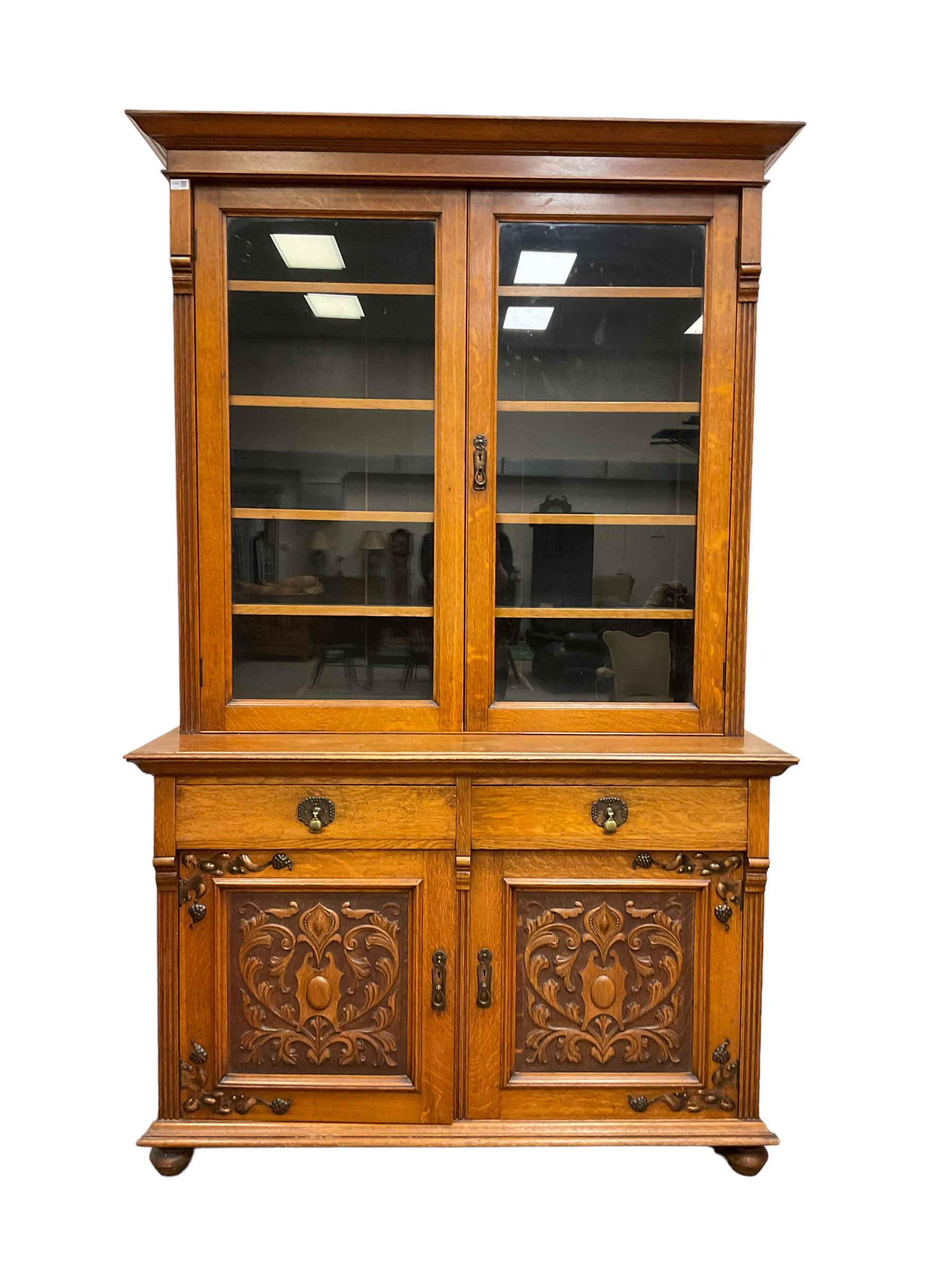 Late 19th century oak bookcase on cupboard - Image 4 of 8