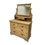 Art and Crafts period oak dressing chest