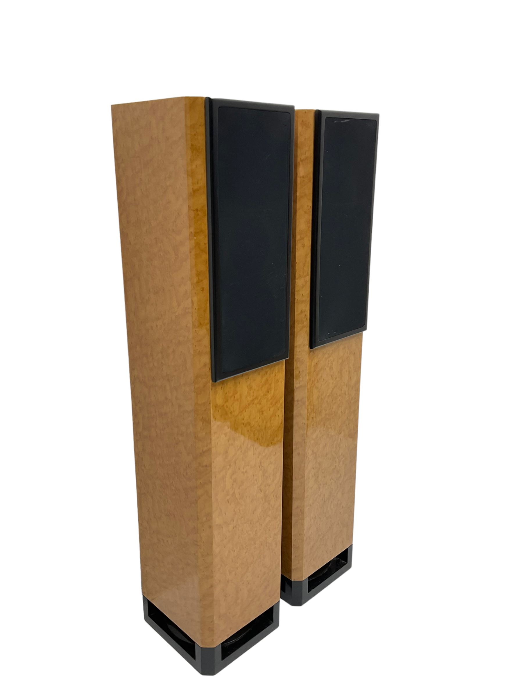 Pair Lake Audio 120W floorstanding speakers in maple finish - Image 3 of 6