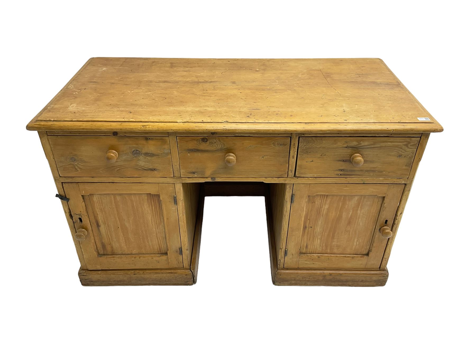 Large pine knee hole desk - Image 5 of 6