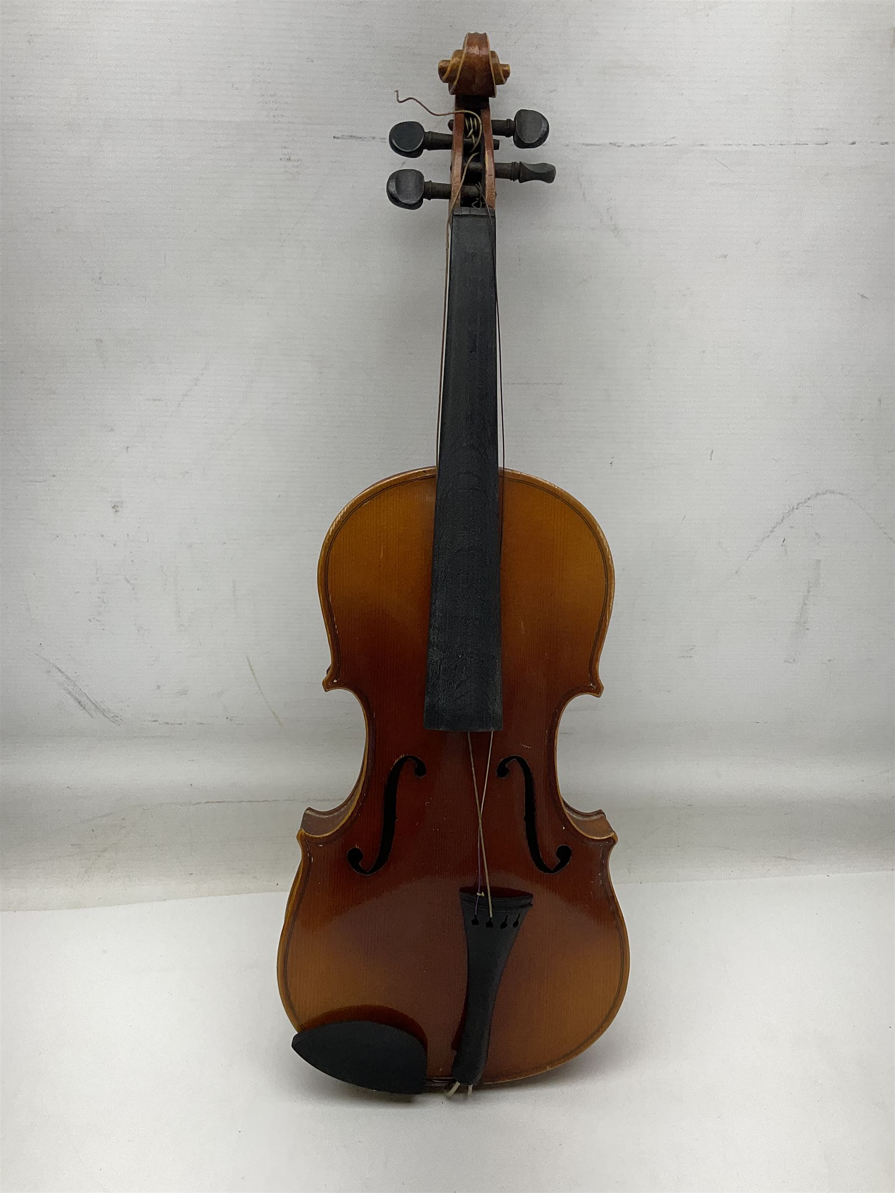 Czechoslovakian violin c1920 with 36cm two-piece maple back and ribs and spruce top - Image 4 of 34