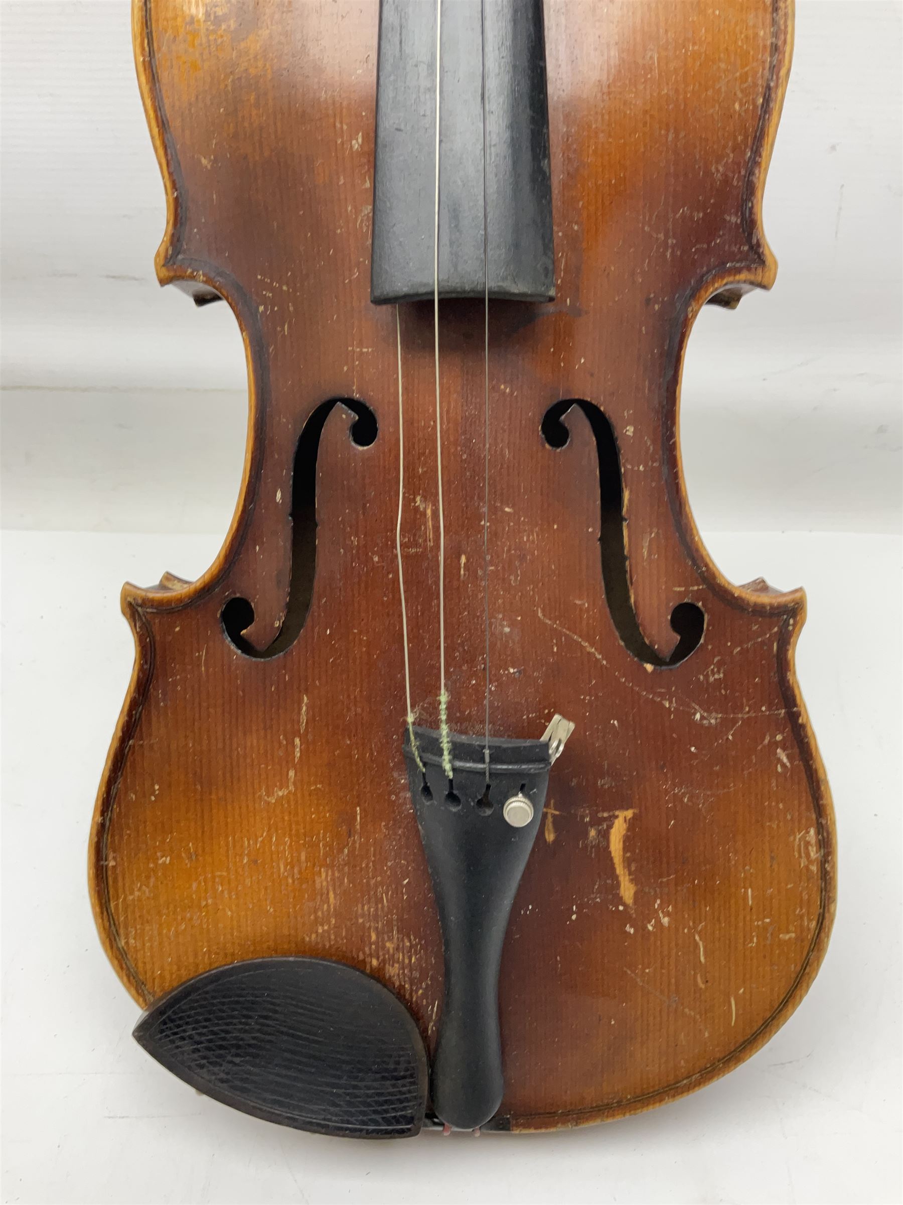 Czechoslovakian violin c1920 with 36cm two-piece maple back and ribs and spruce top - Image 16 of 34