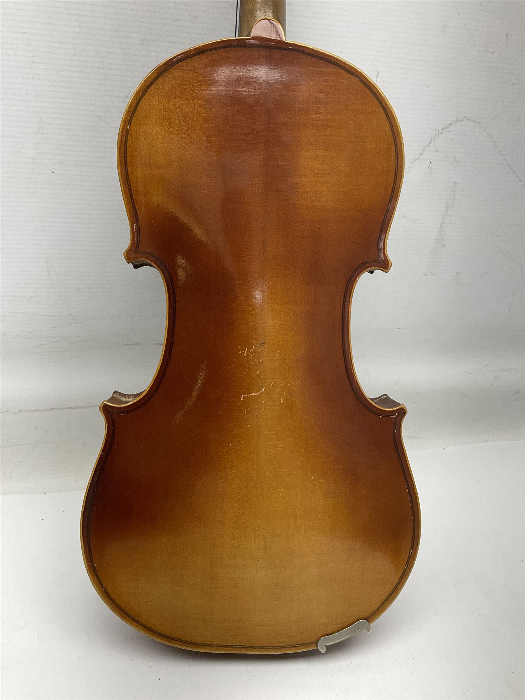 Czechoslovakian violin c1920 with 36cm two-piece maple back and ribs and spruce top - Image 12 of 34