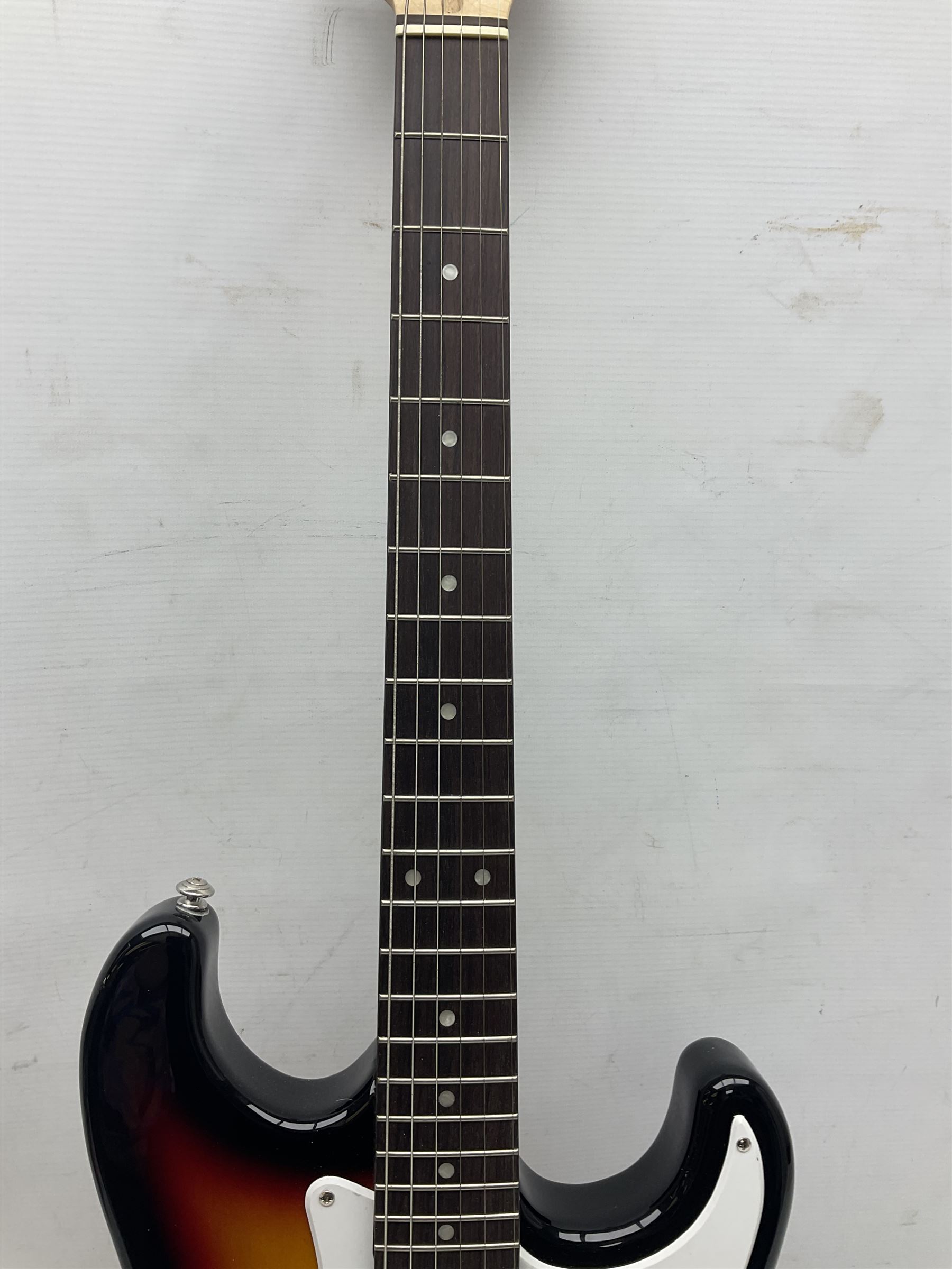 J & D Guitars cut-away electric six-string guitar with three-colour sunburst finish L99cm; in carryi - Image 3 of 26