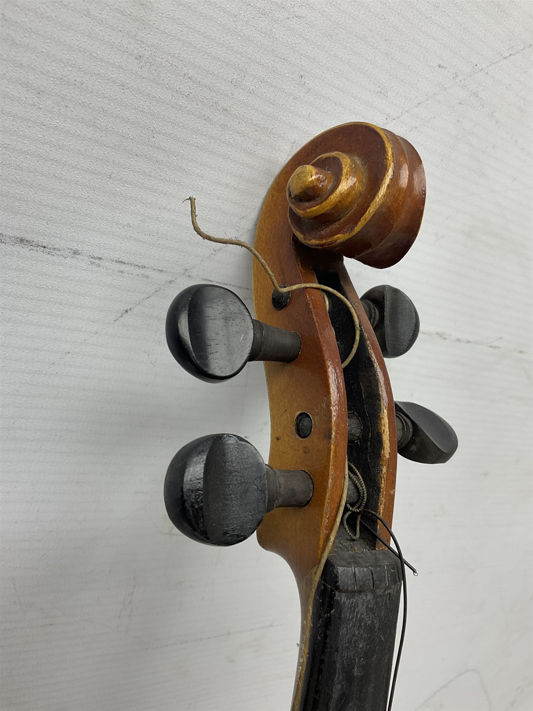 Czechoslovakian violin c1920 with 36cm two-piece maple back and ribs and spruce top - Image 8 of 34