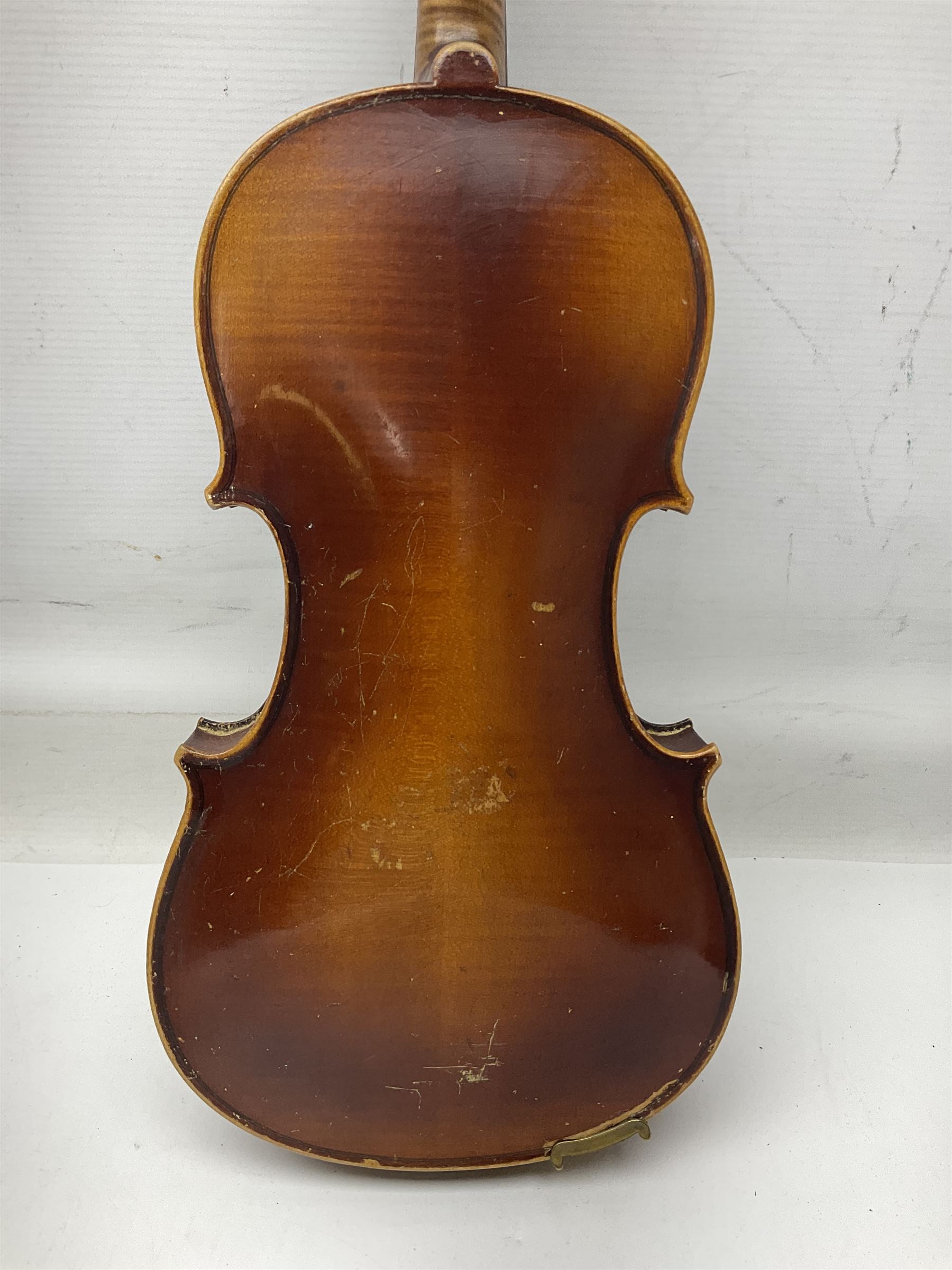 Czechoslovakian violin c1920 with 36cm two-piece maple back and ribs and spruce top - Image 22 of 34