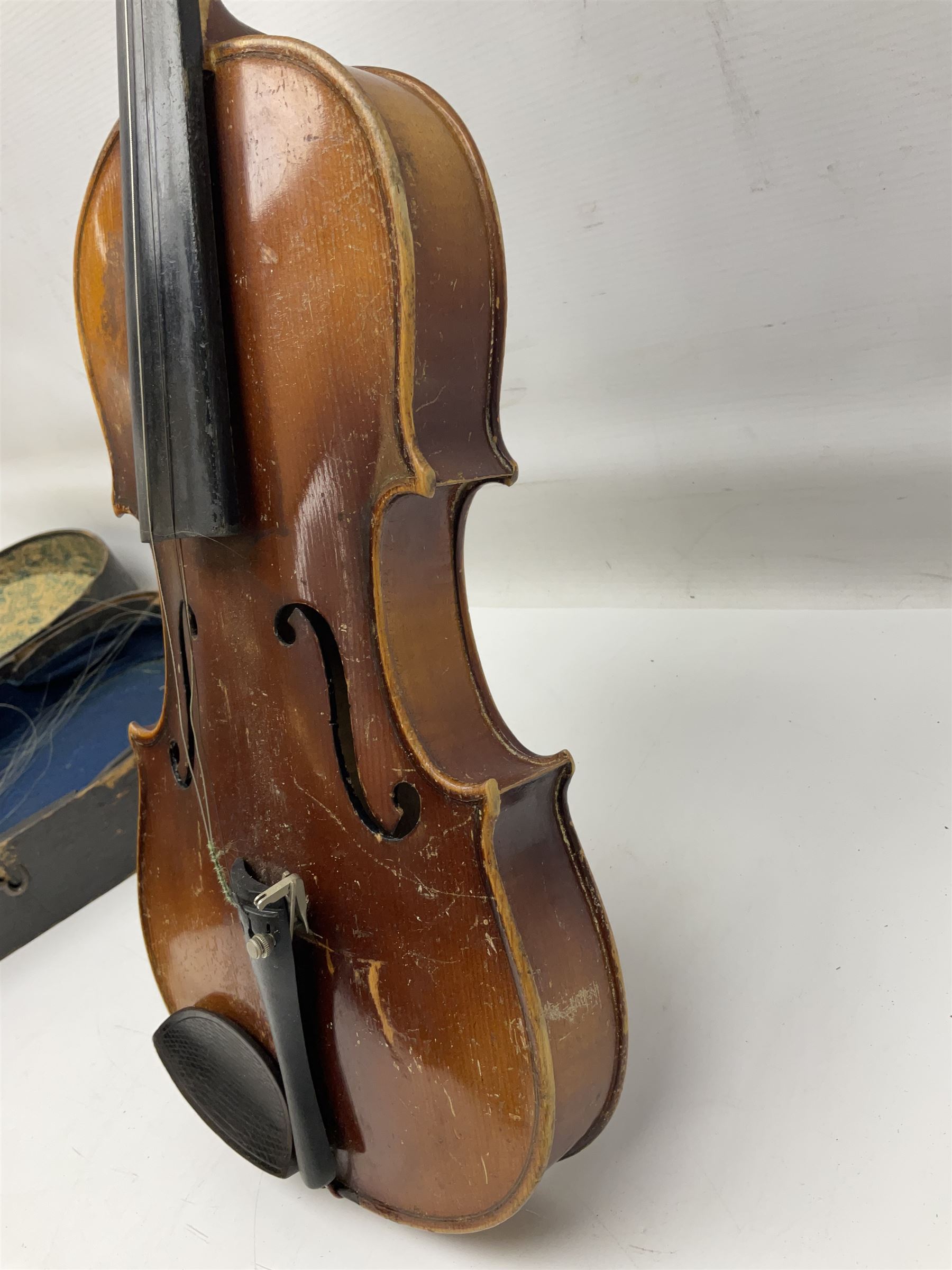 Czechoslovakian violin c1920 with 36cm two-piece maple back and ribs and spruce top - Image 17 of 34