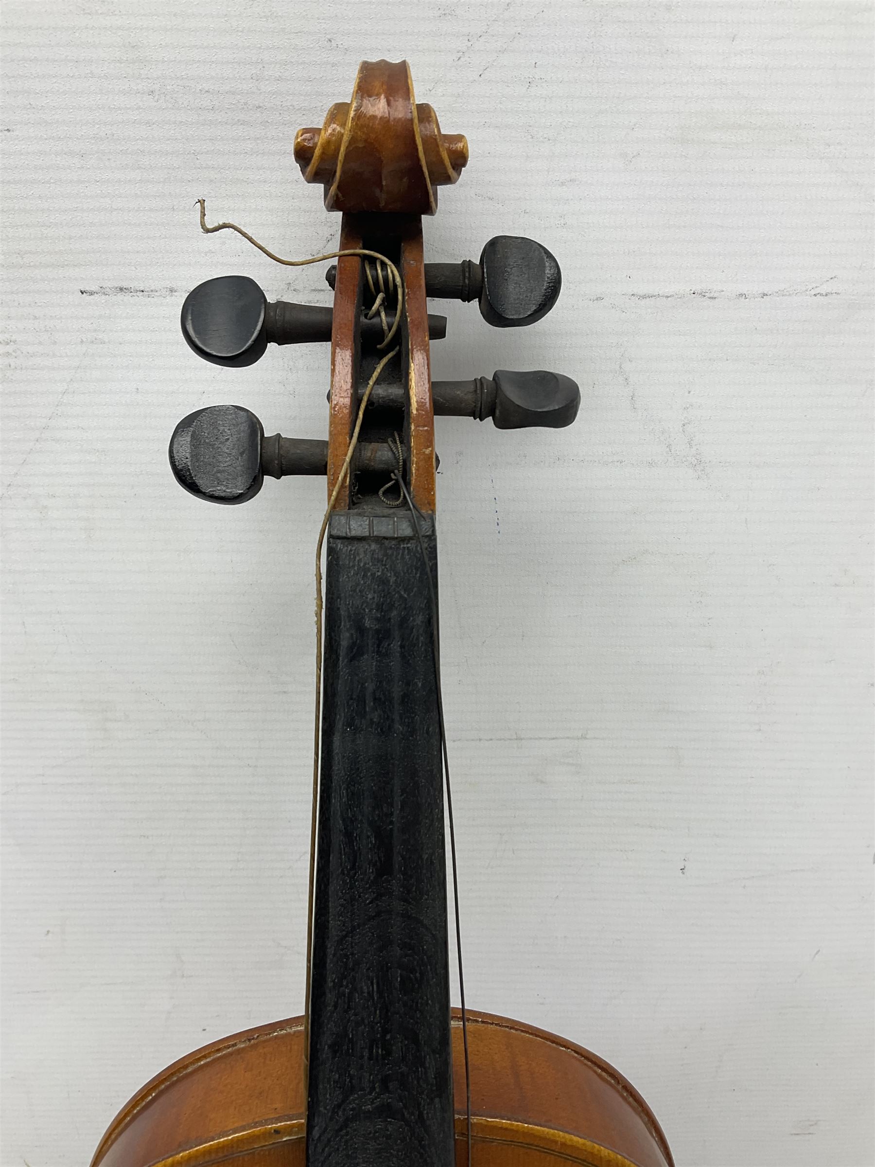 Czechoslovakian violin c1920 with 36cm two-piece maple back and ribs and spruce top - Image 6 of 34