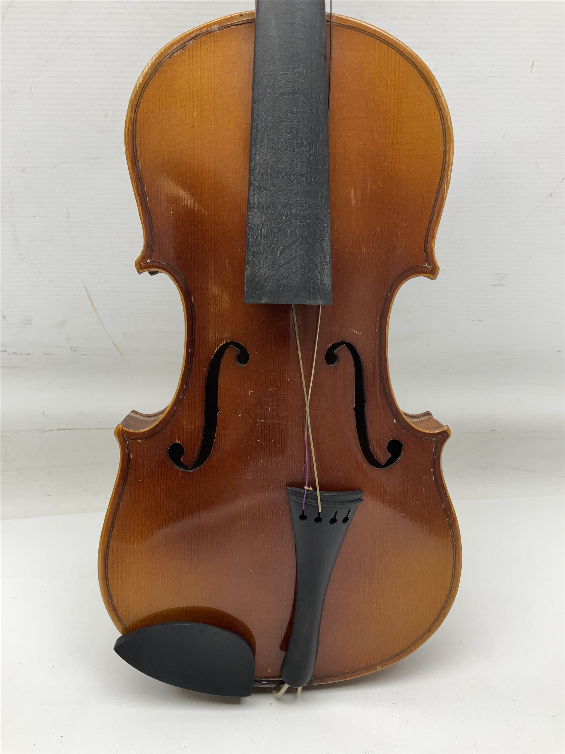 Czechoslovakian violin c1920 with 36cm two-piece maple back and ribs and spruce top - Image 5 of 34