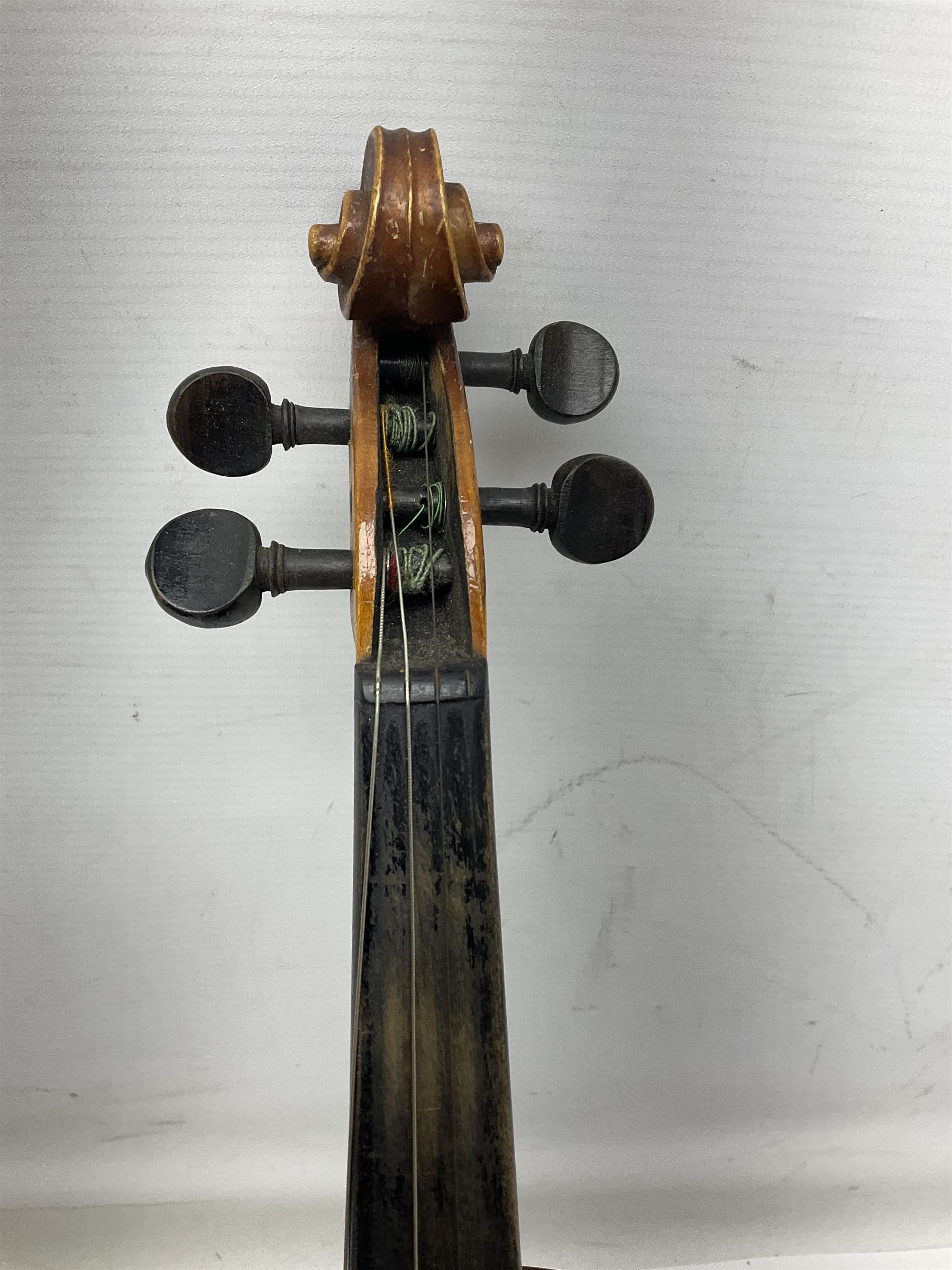 Czechoslovakian violin c1920 with 36cm two-piece maple back and ribs and spruce top - Image 18 of 34