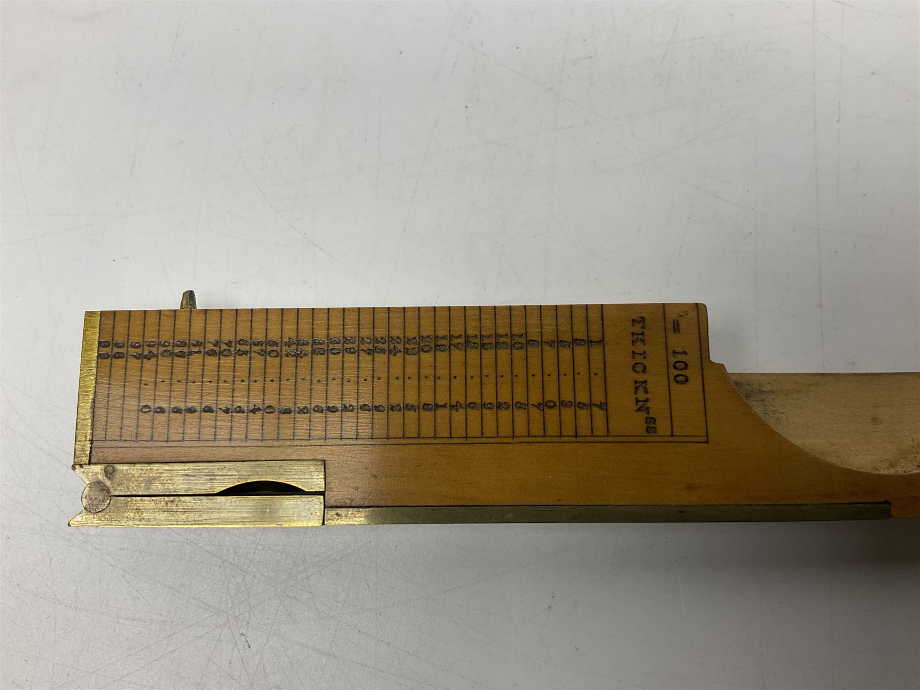 Late 19th/early 20th century boxwood and brass clinometer rule by Stanley - Image 8 of 18