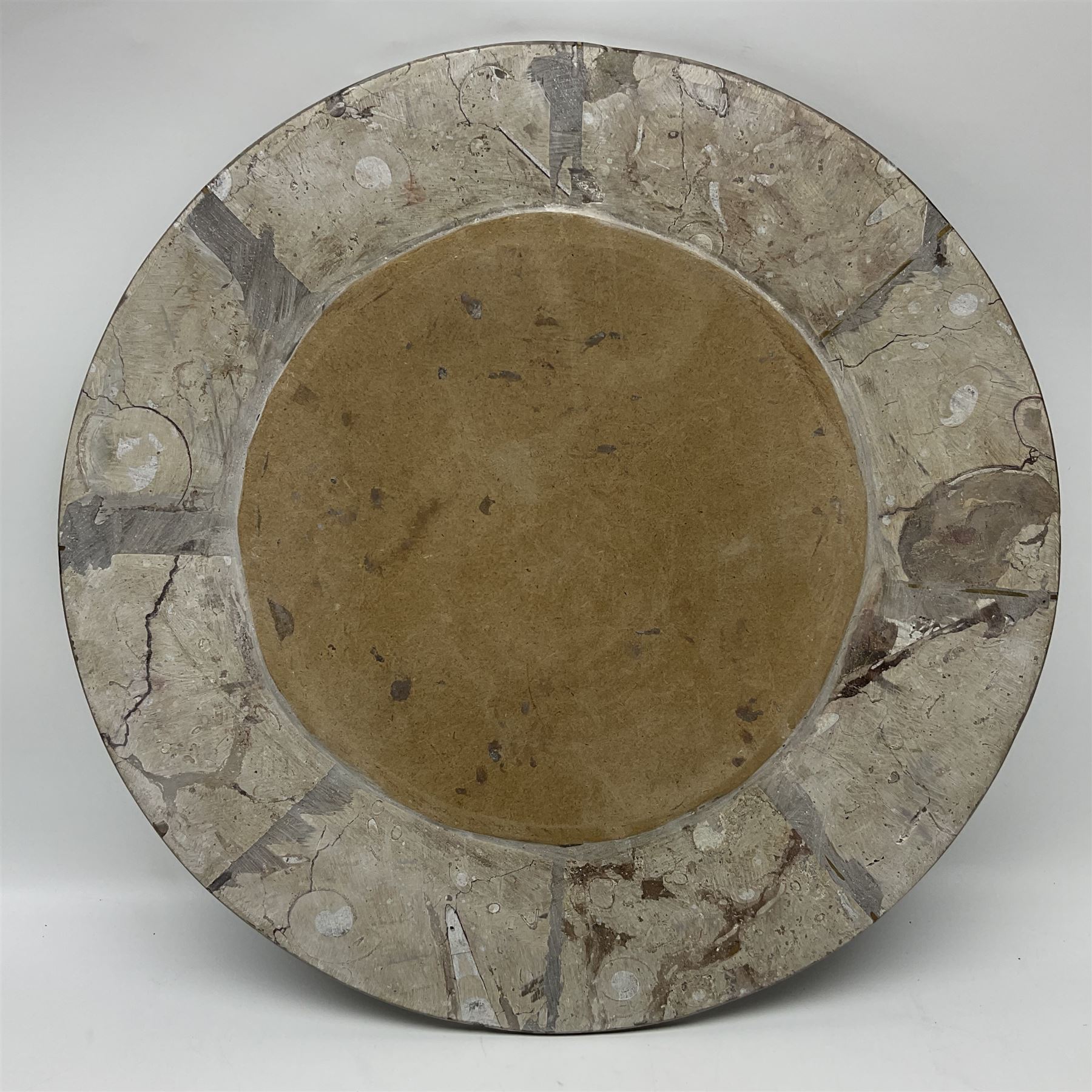 Circular limestone table top - Image 8 of 8