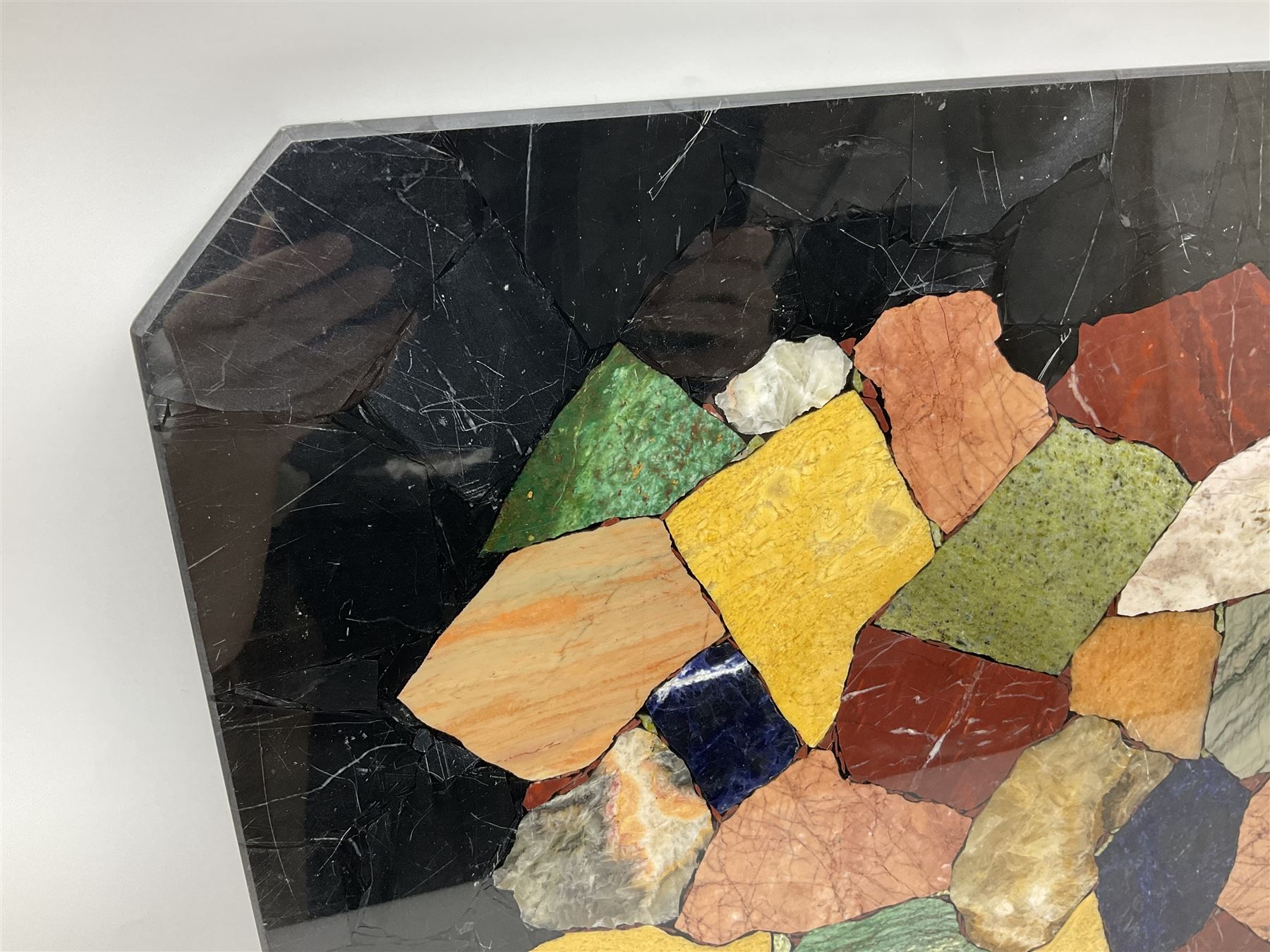 Square table with a specimen top comprised of assorted hardstones - Image 8 of 14