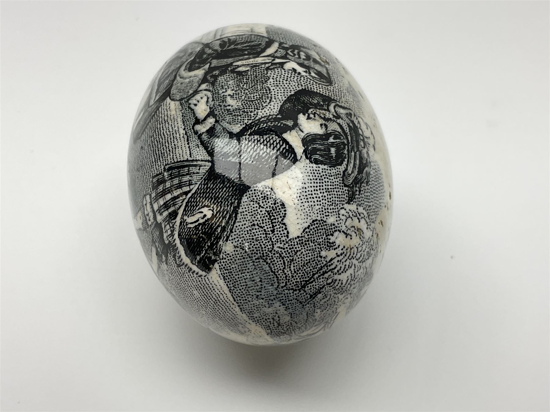 Victorian pottery egg transfer - Image 5 of 6