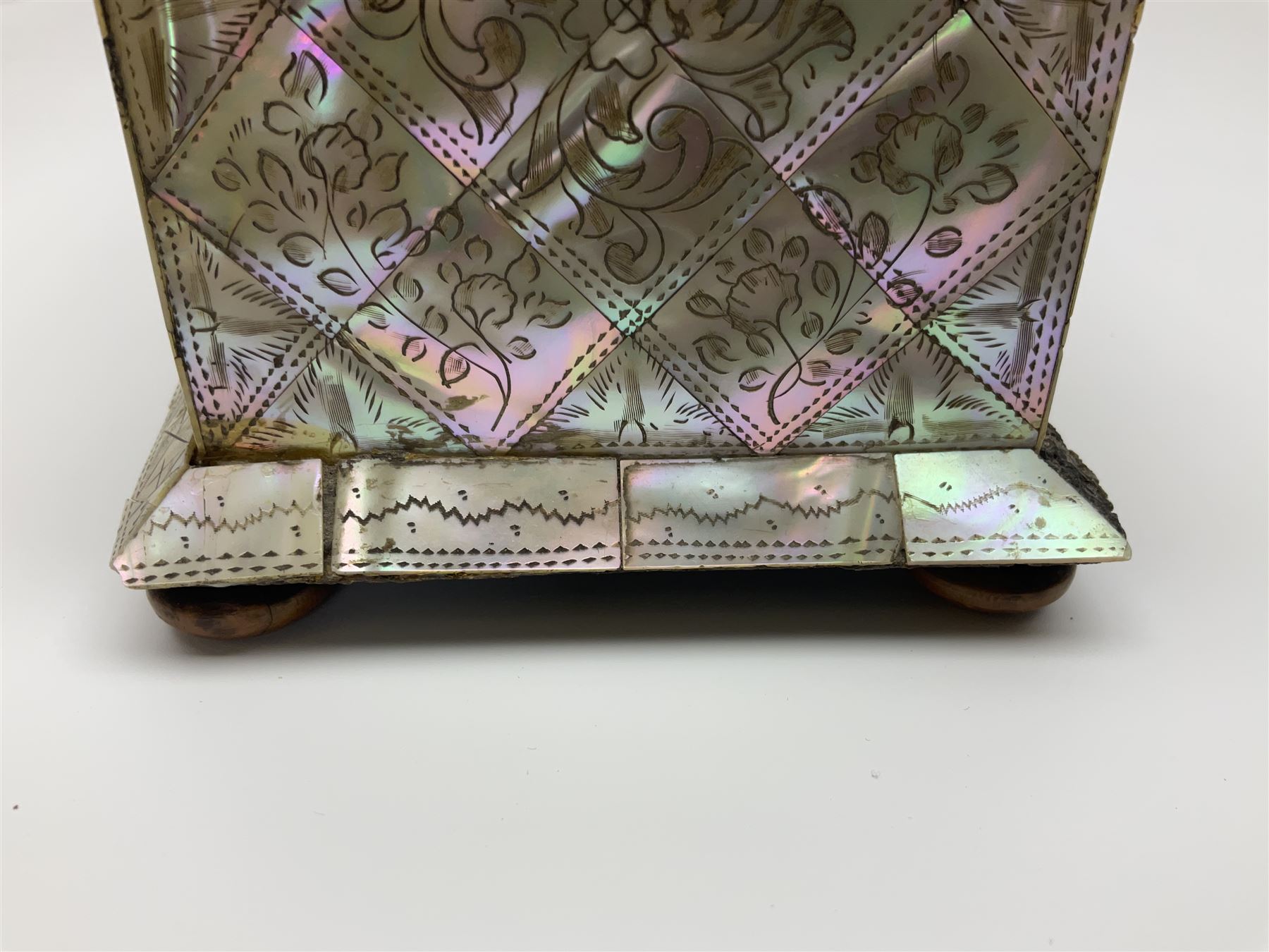 Victorian mother of pearl tea caddy - Image 8 of 32