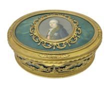 Continental box of oval form