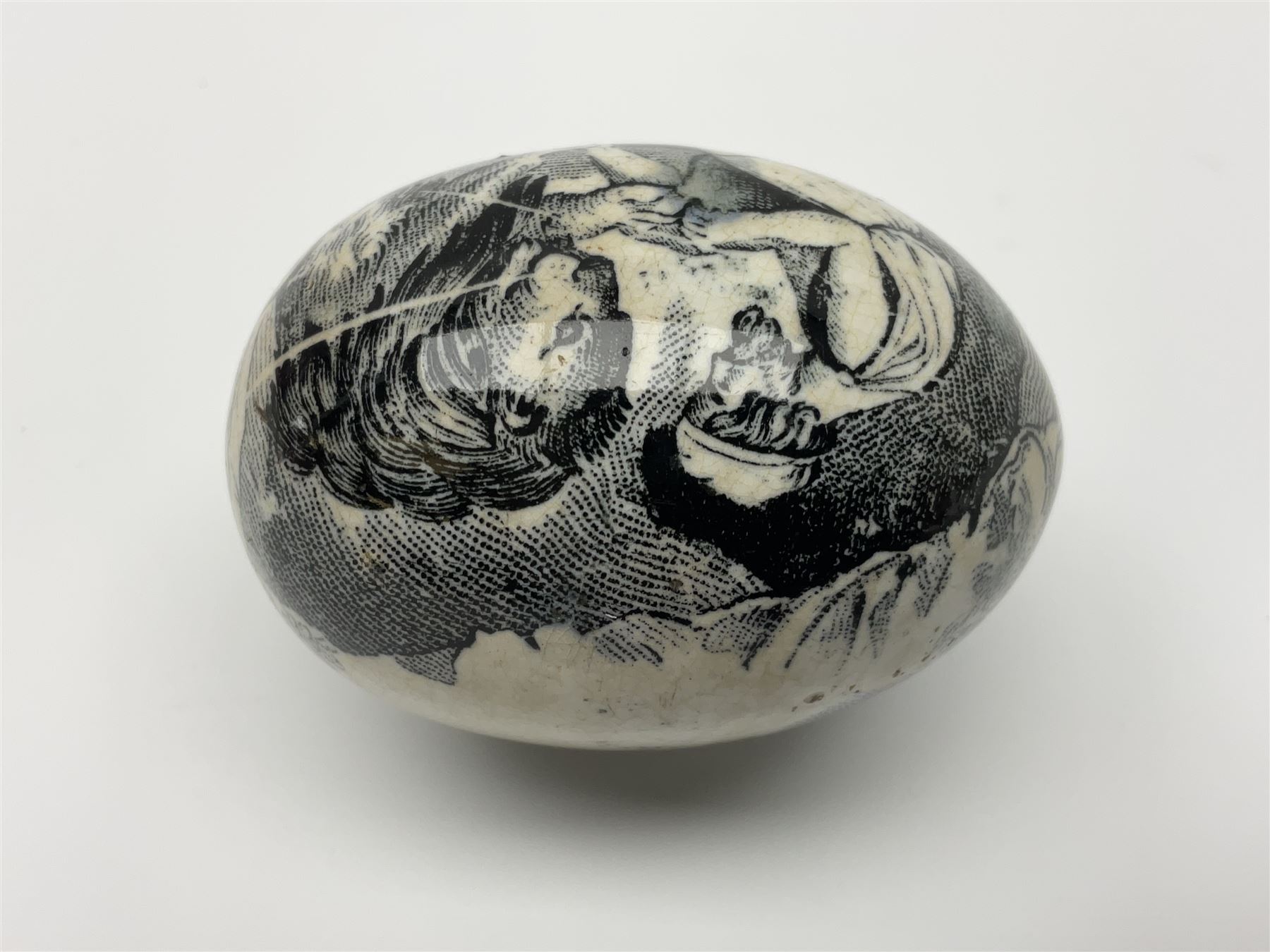 Victorian pottery egg transfer - Image 2 of 6