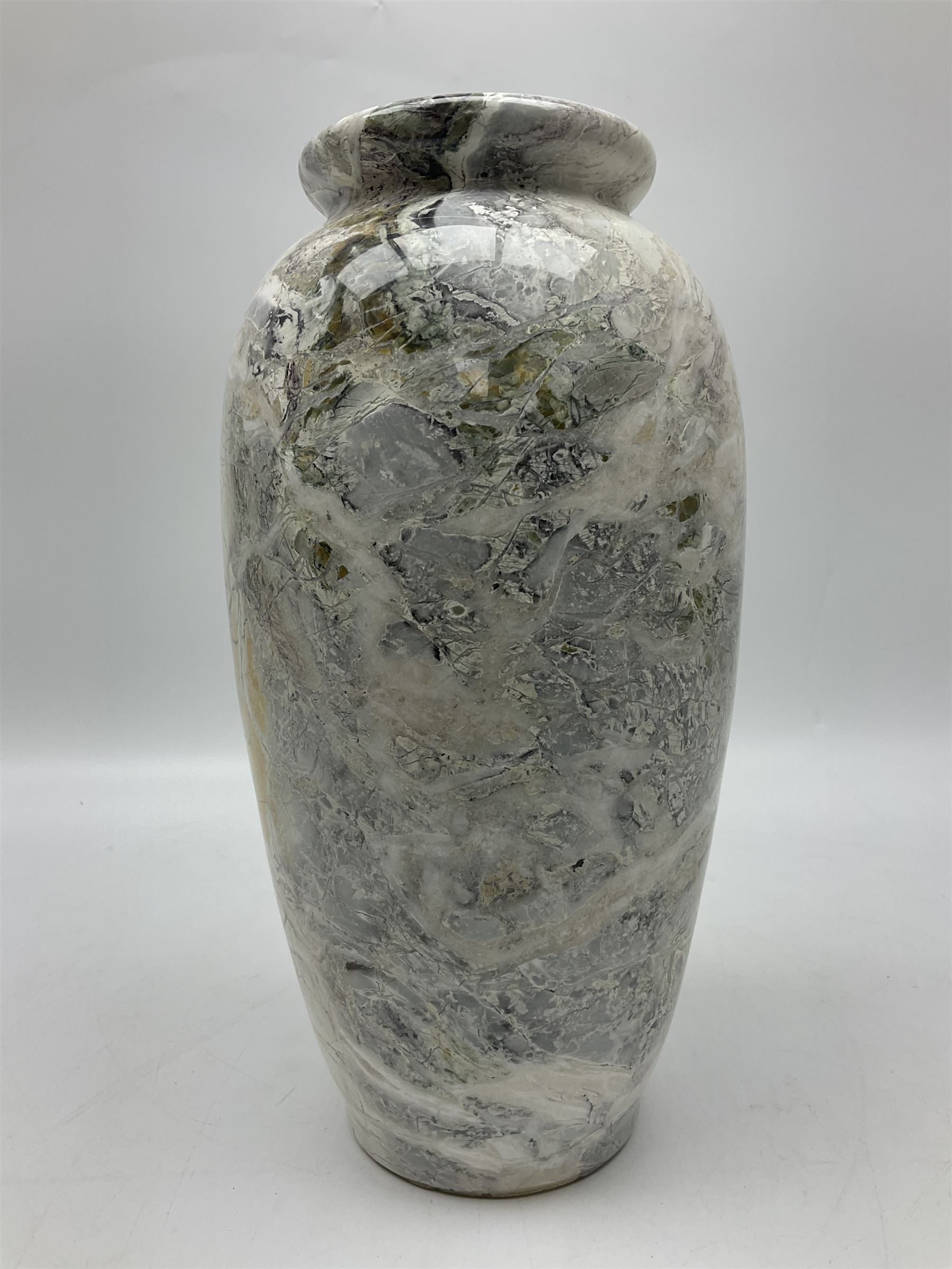 White marble vase - Image 5 of 9