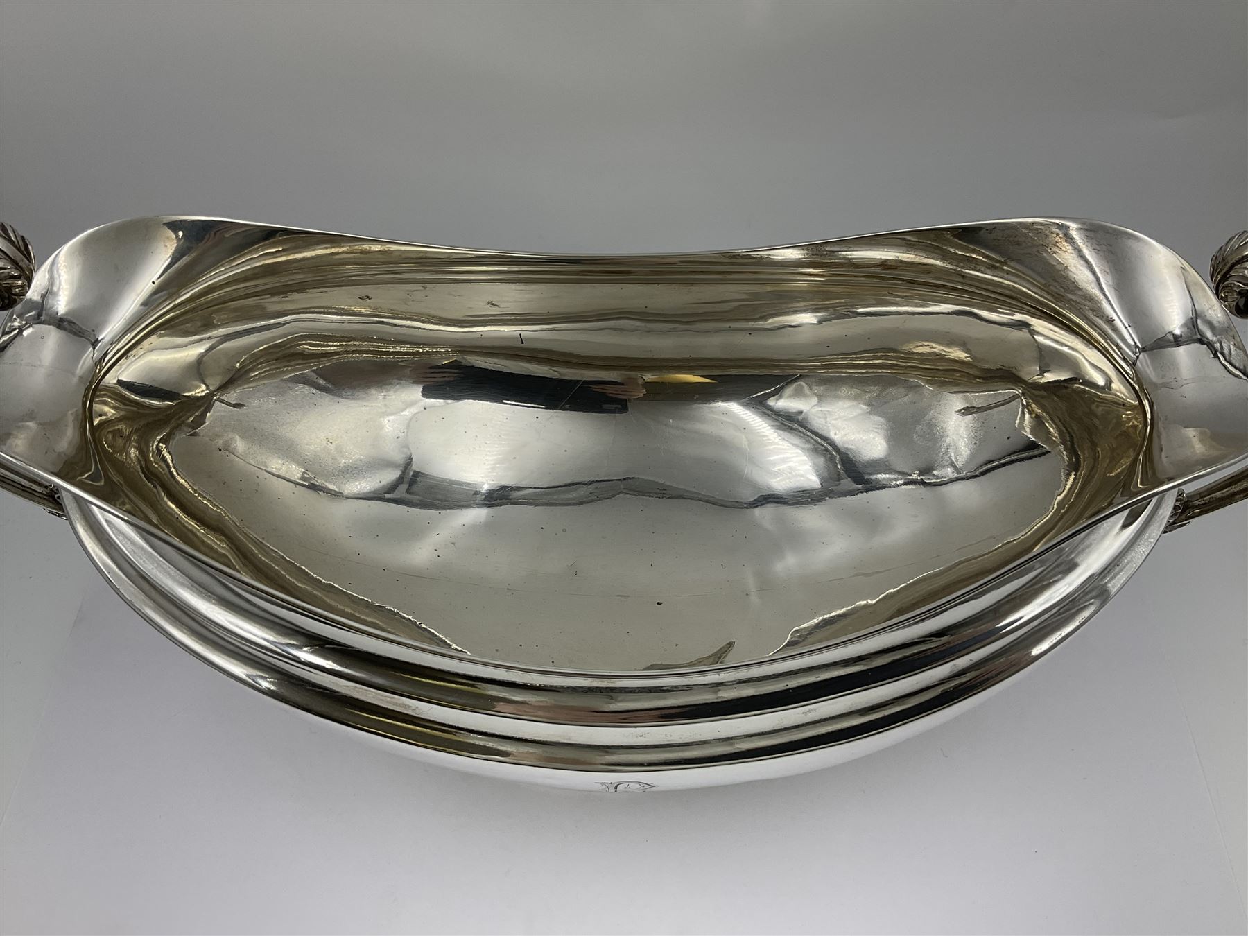 1920s silver twin-handled pedestal bowl - Image 2 of 14