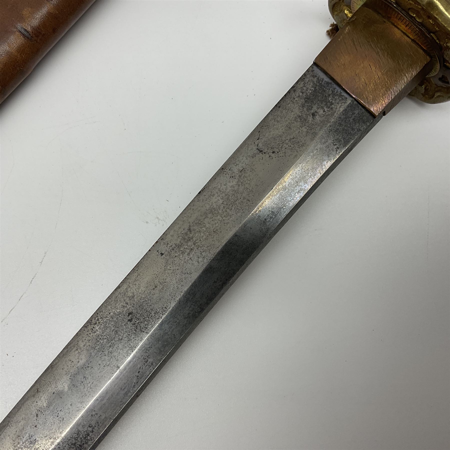 WW2 Japanese Army officer's shin gunto/katana sword with 67cm steel single edged blade - Image 11 of 22