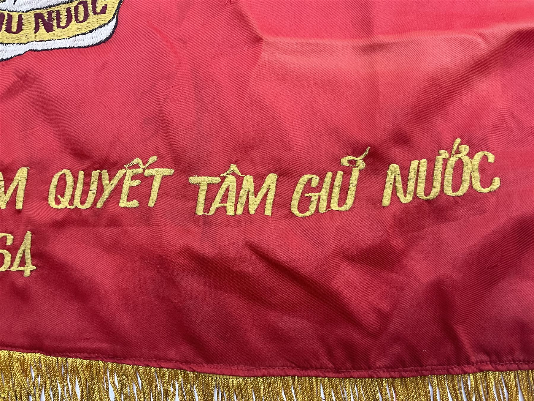 1960s North Vietnam banner embroidered in yellow thread on a red ground - Image 6 of 14