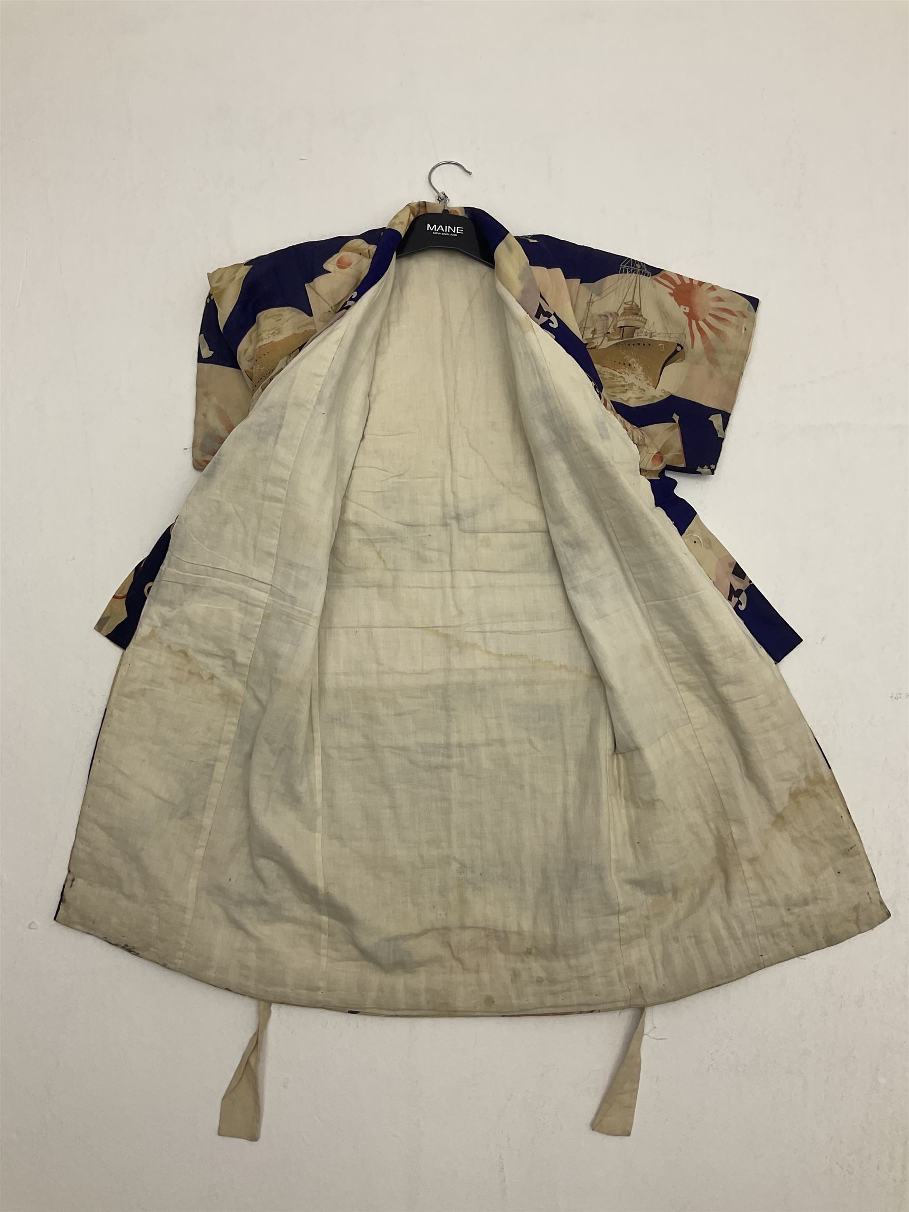 1930s Japanese fully lined kimono decorated with Japanese naval vessels and bi-planes - Image 18 of 24