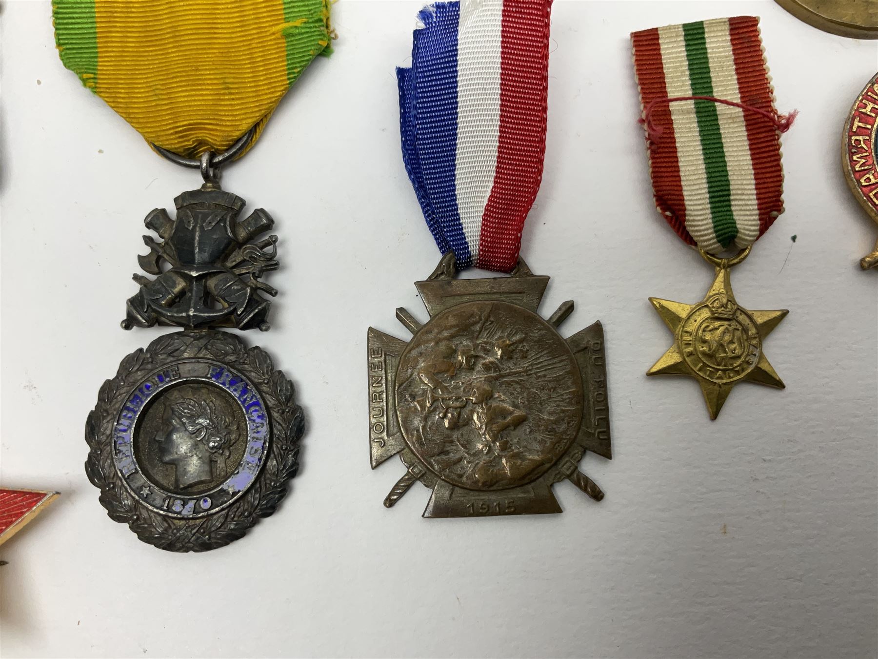 Five WW1 French medals comprising Medaille Militaire Gallantry Award - Image 7 of 15