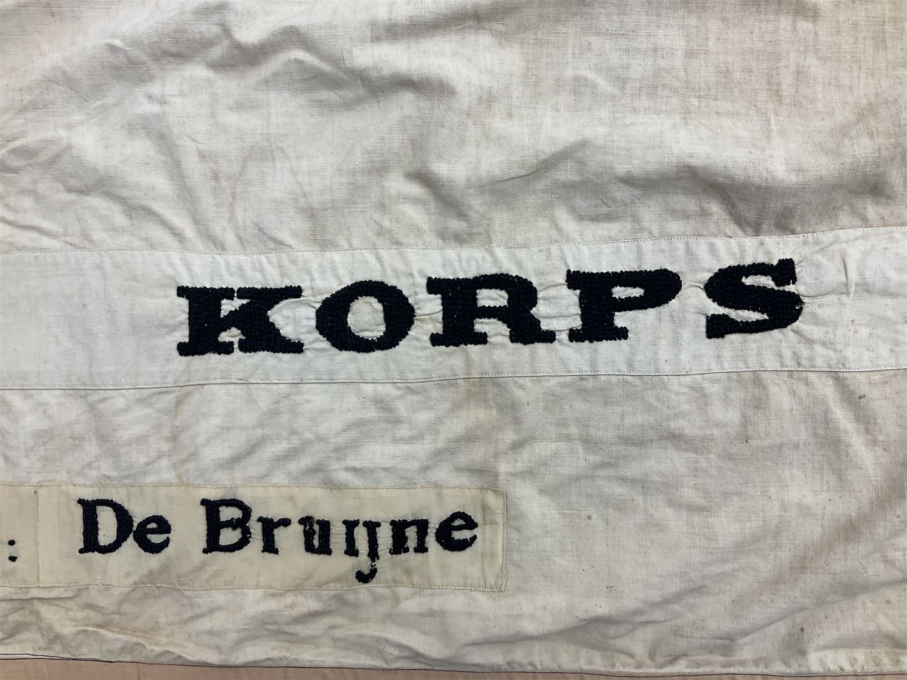 WW2 Belgian Partisan/Resistance two-sided banner embroidered in black on a cream ground 'Belgische P - Image 11 of 28