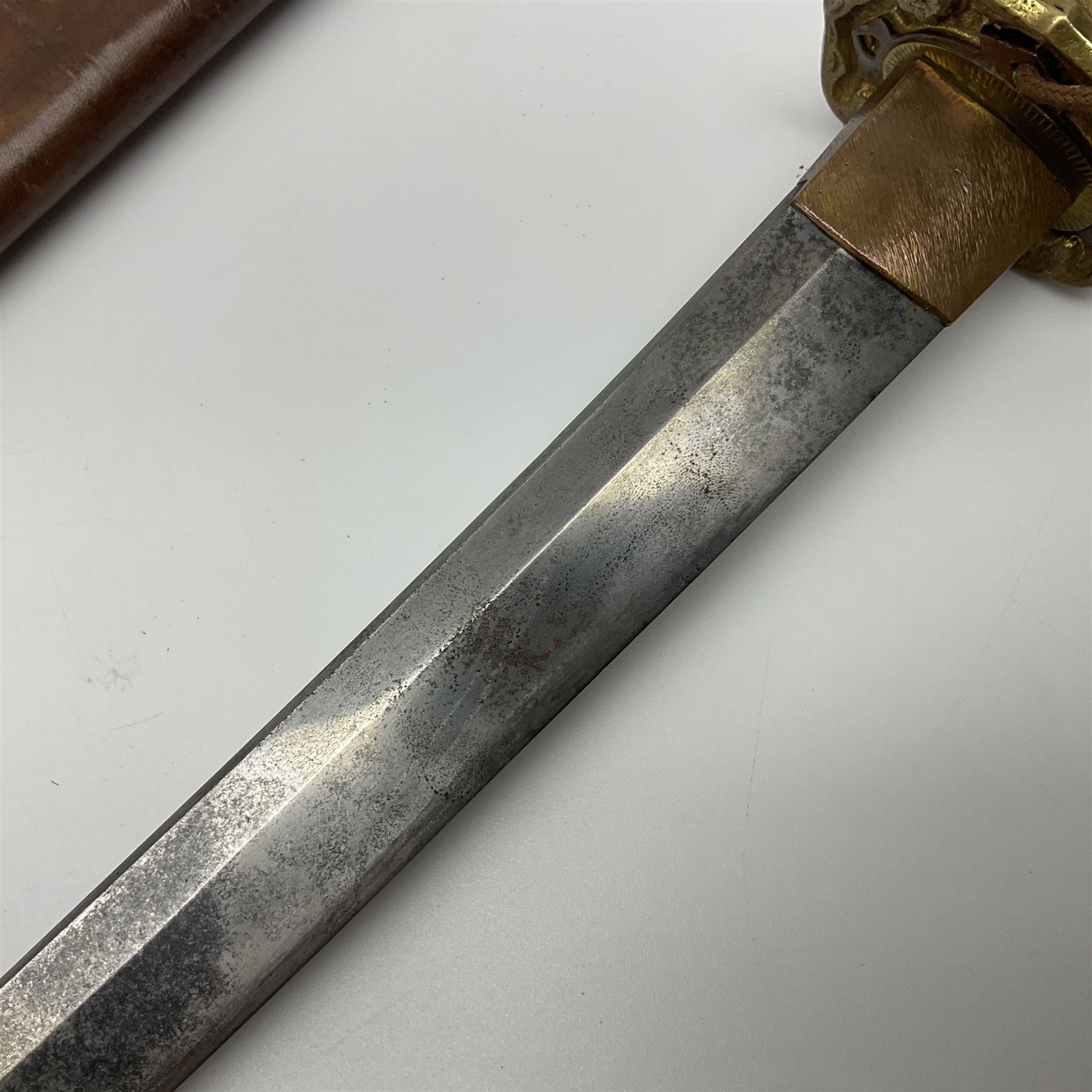 WW2 Japanese Army officer's shin gunto/katana sword with 67cm steel single edged blade - Image 12 of 22