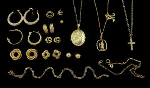 9ct gold jewellery oddments including earrings