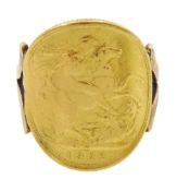 Gold curved Edward VII 1902 full sovereign ring