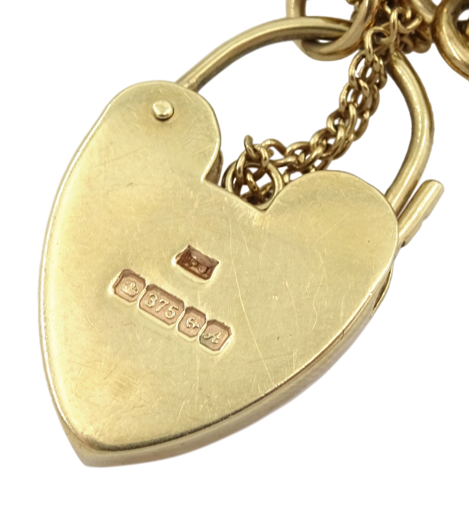 9ct gold oval link bracelet with heart locket clasp - Image 2 of 2
