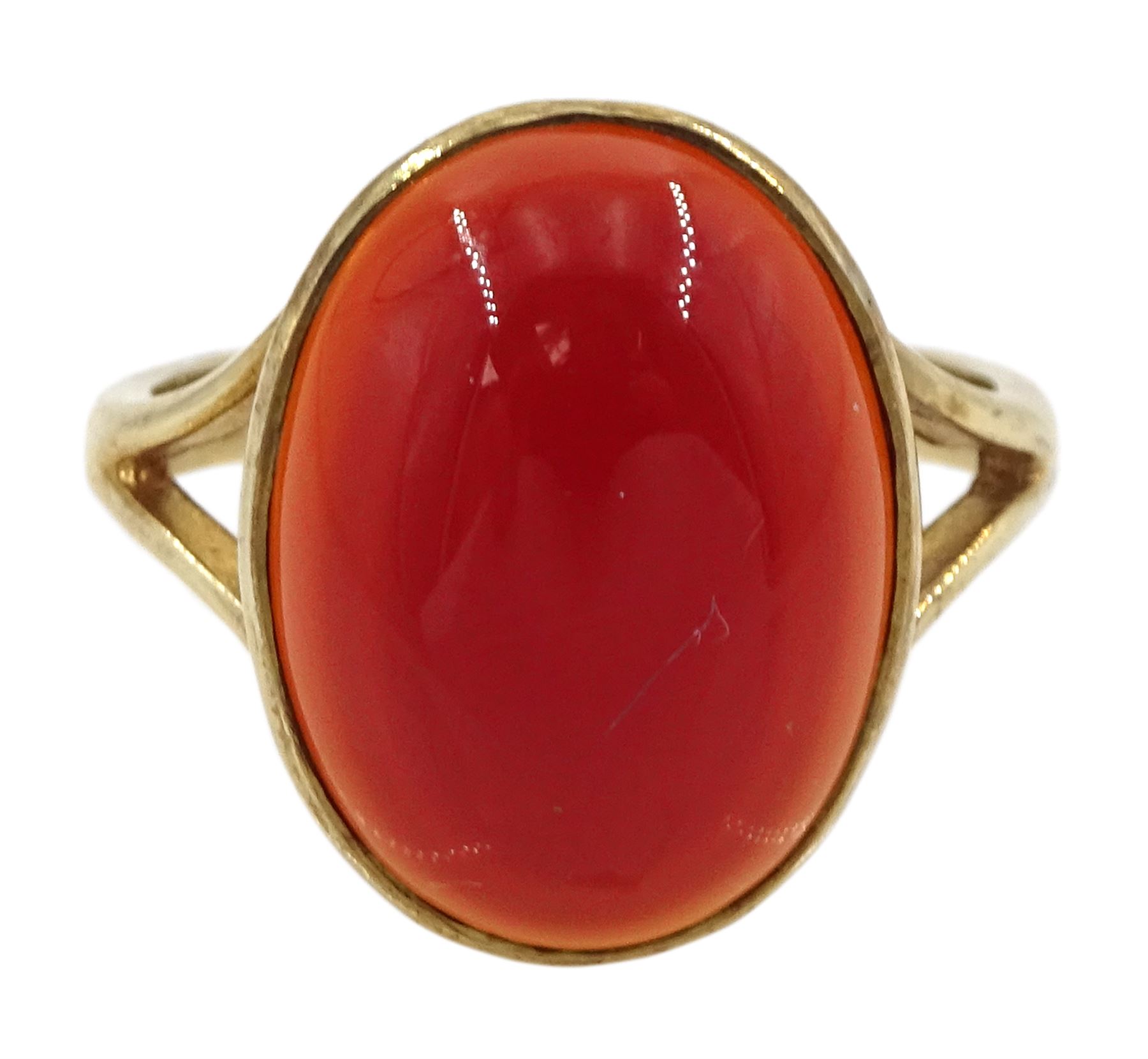 9ct gold single stone carnelian ring
