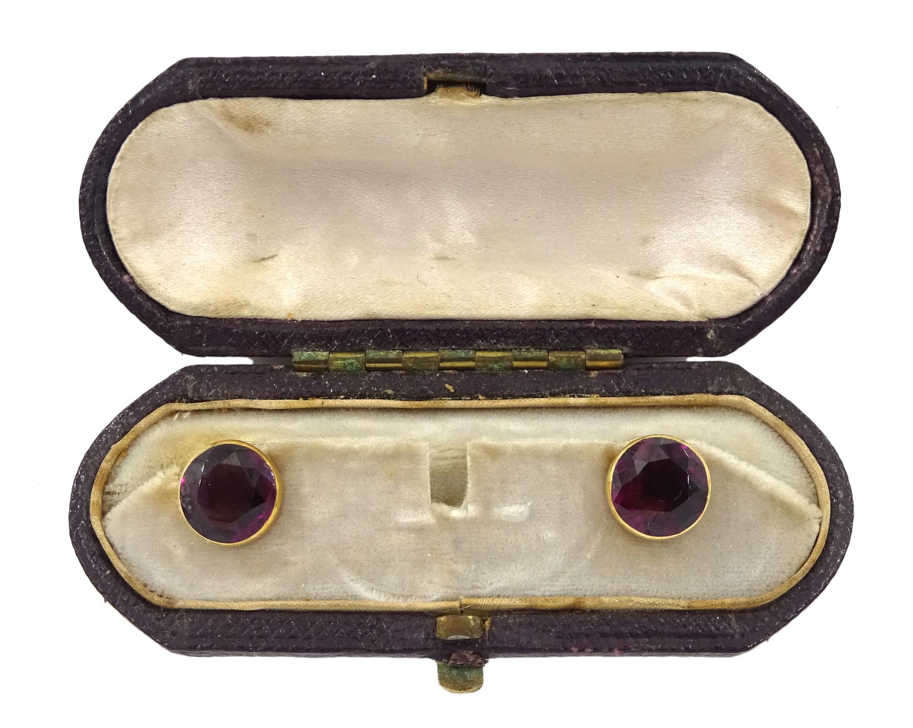 Pair of early 20th century 18ct gold round cut garnet shirt studs - Image 2 of 4