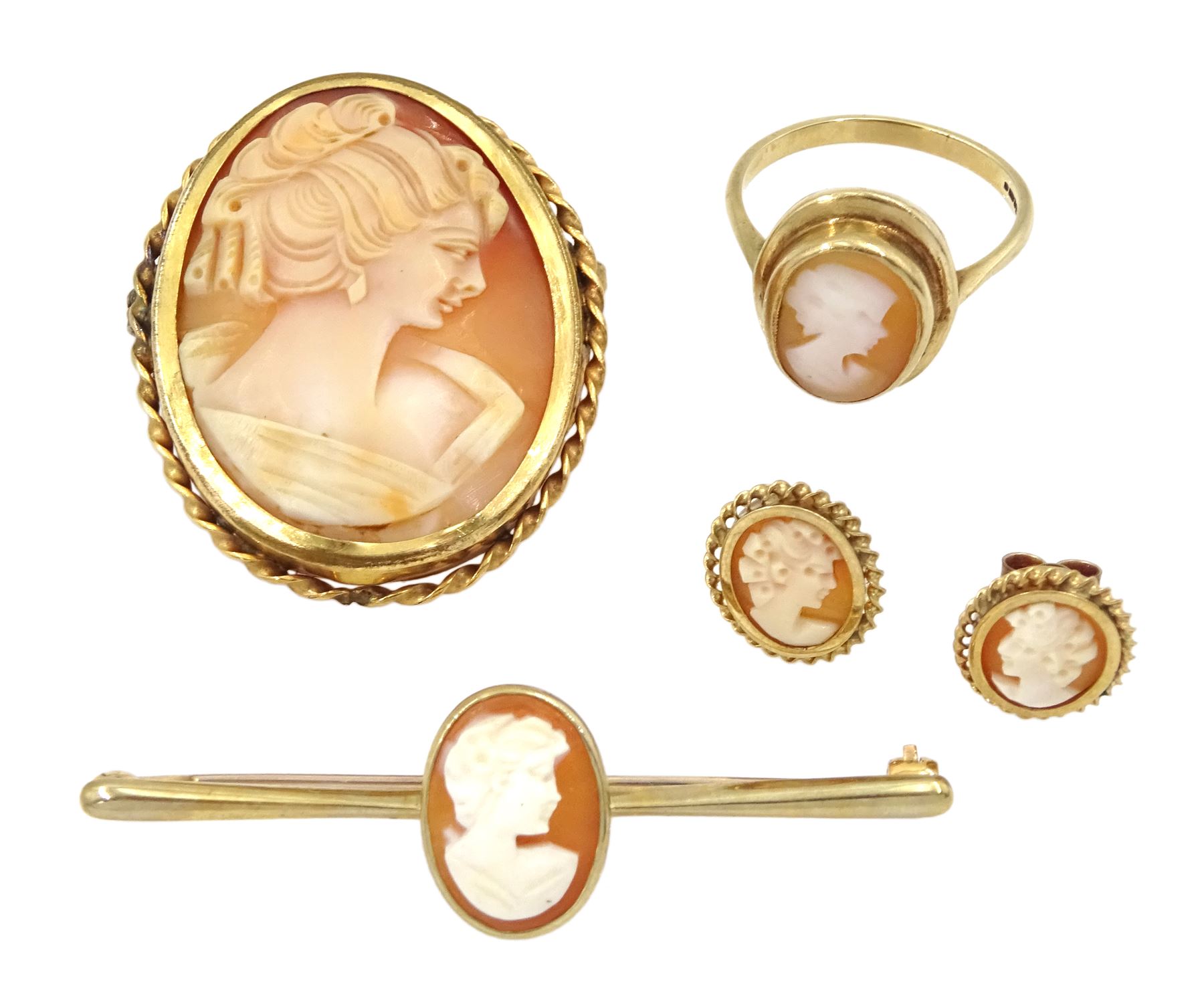 9ct gold cameo jewellery including two brooches