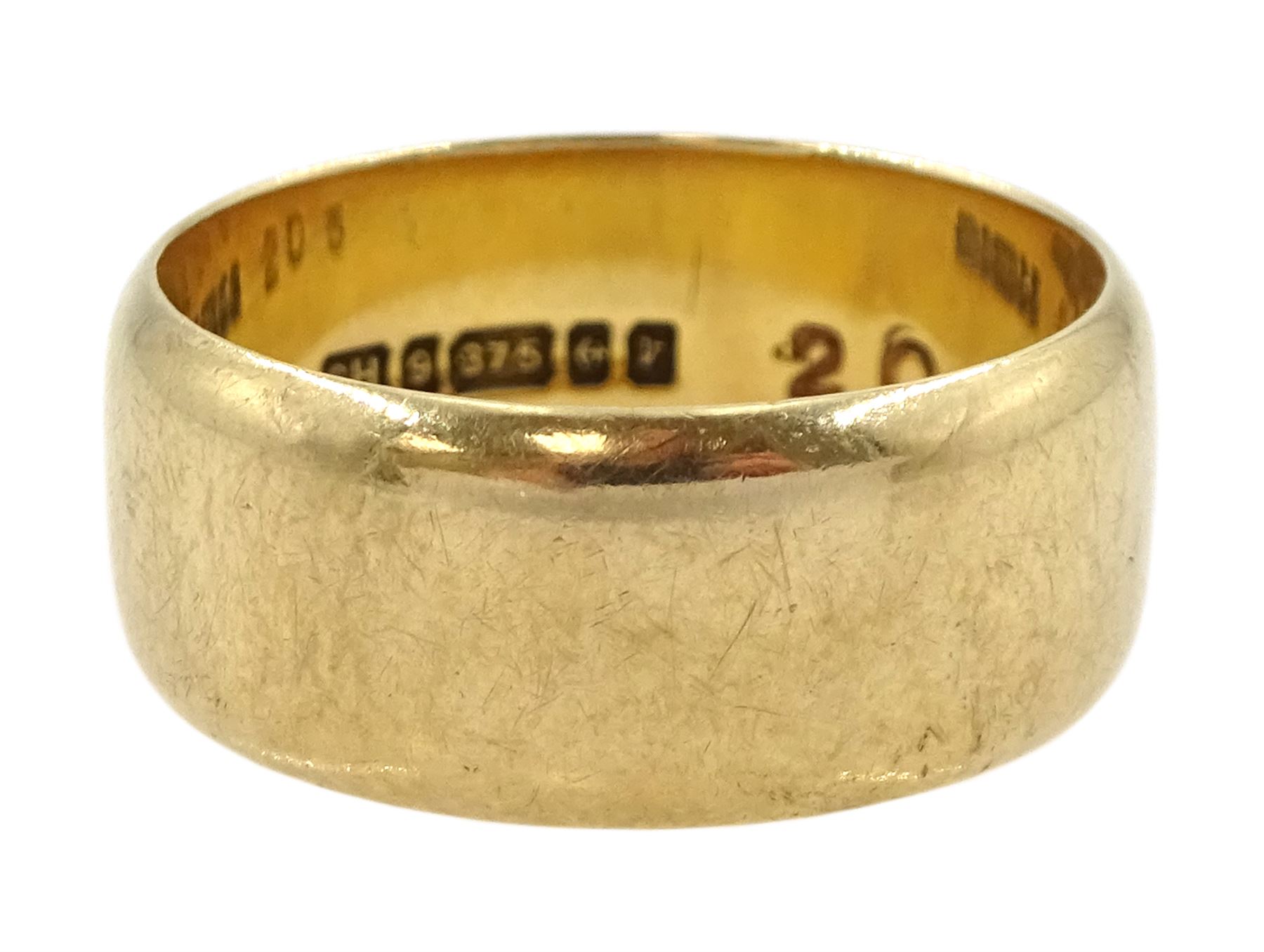 9ct gold wedding band