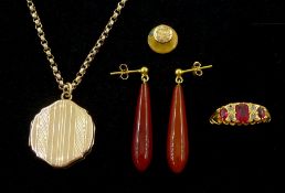 9ct gold locket pendant necklace