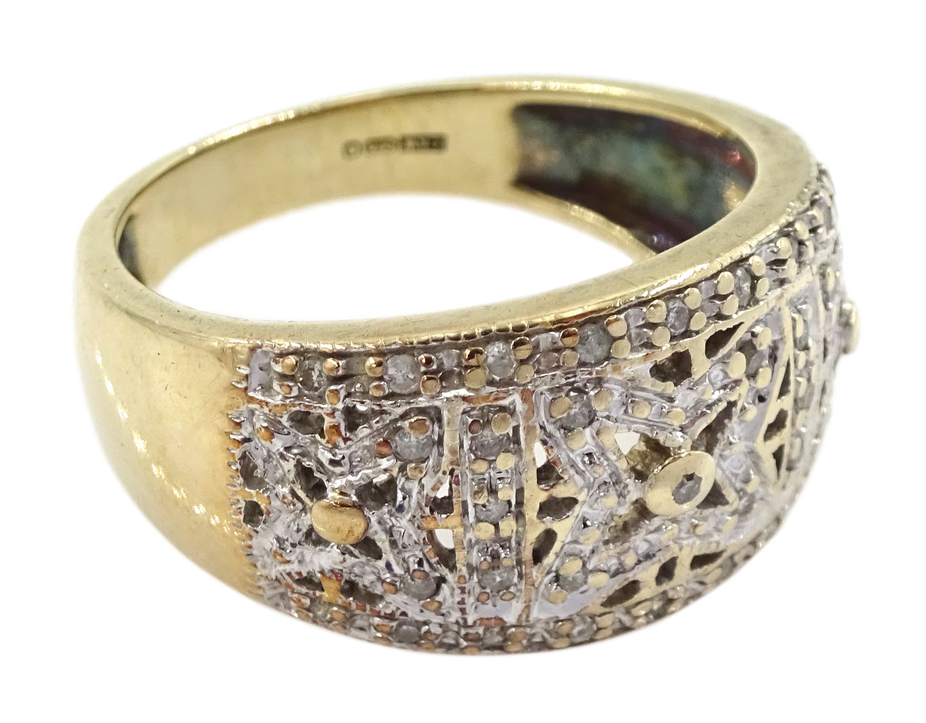 9ct gold pierced design diamond chip ring - Image 3 of 4