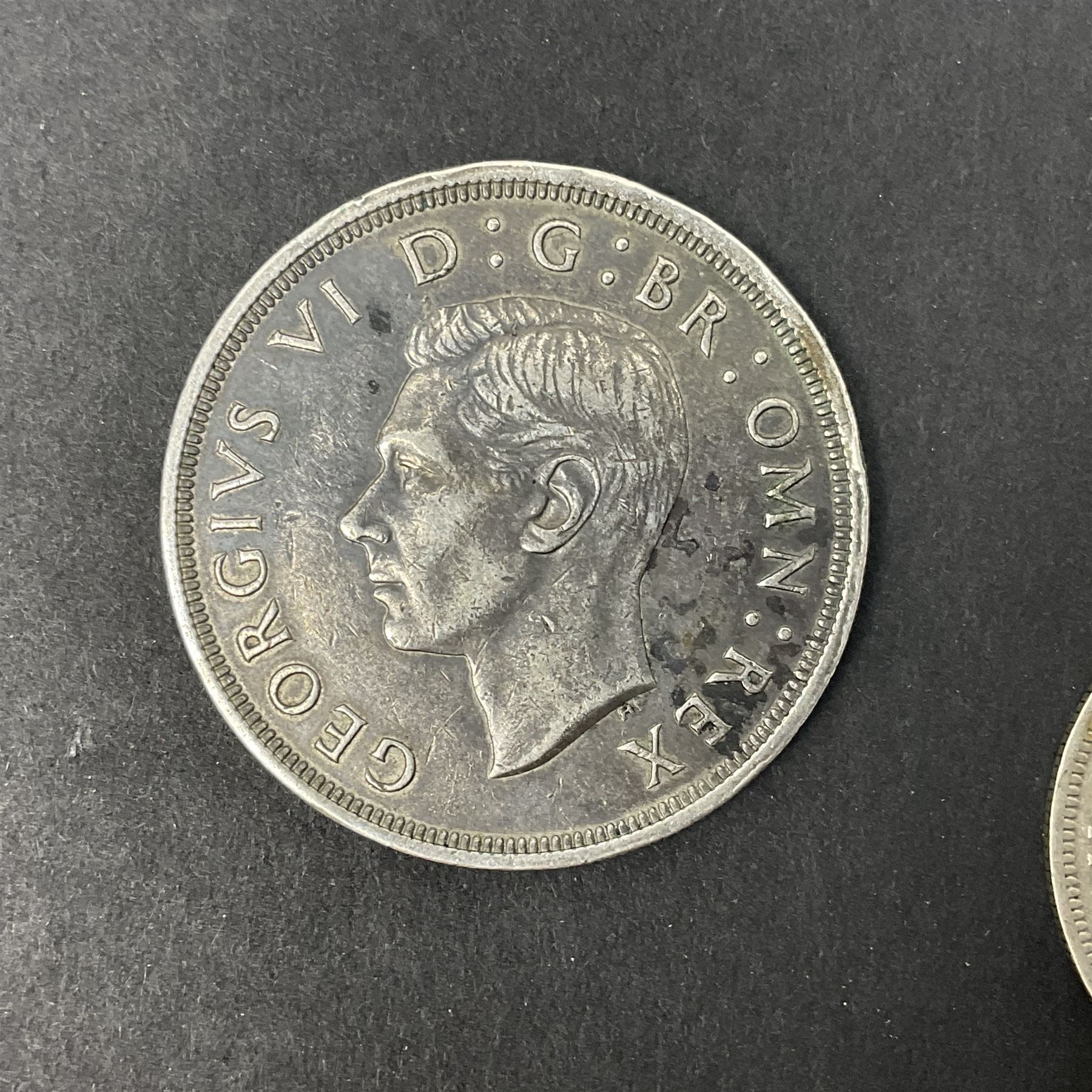 Approximately 270 grams of Great British pre 1947 silver coins - Image 2 of 4