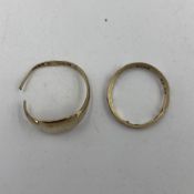 Two 9ct gold rings